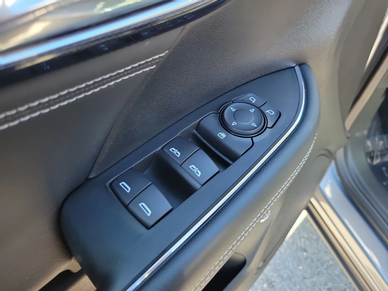 2022 Buick Envision Preferred photo 24