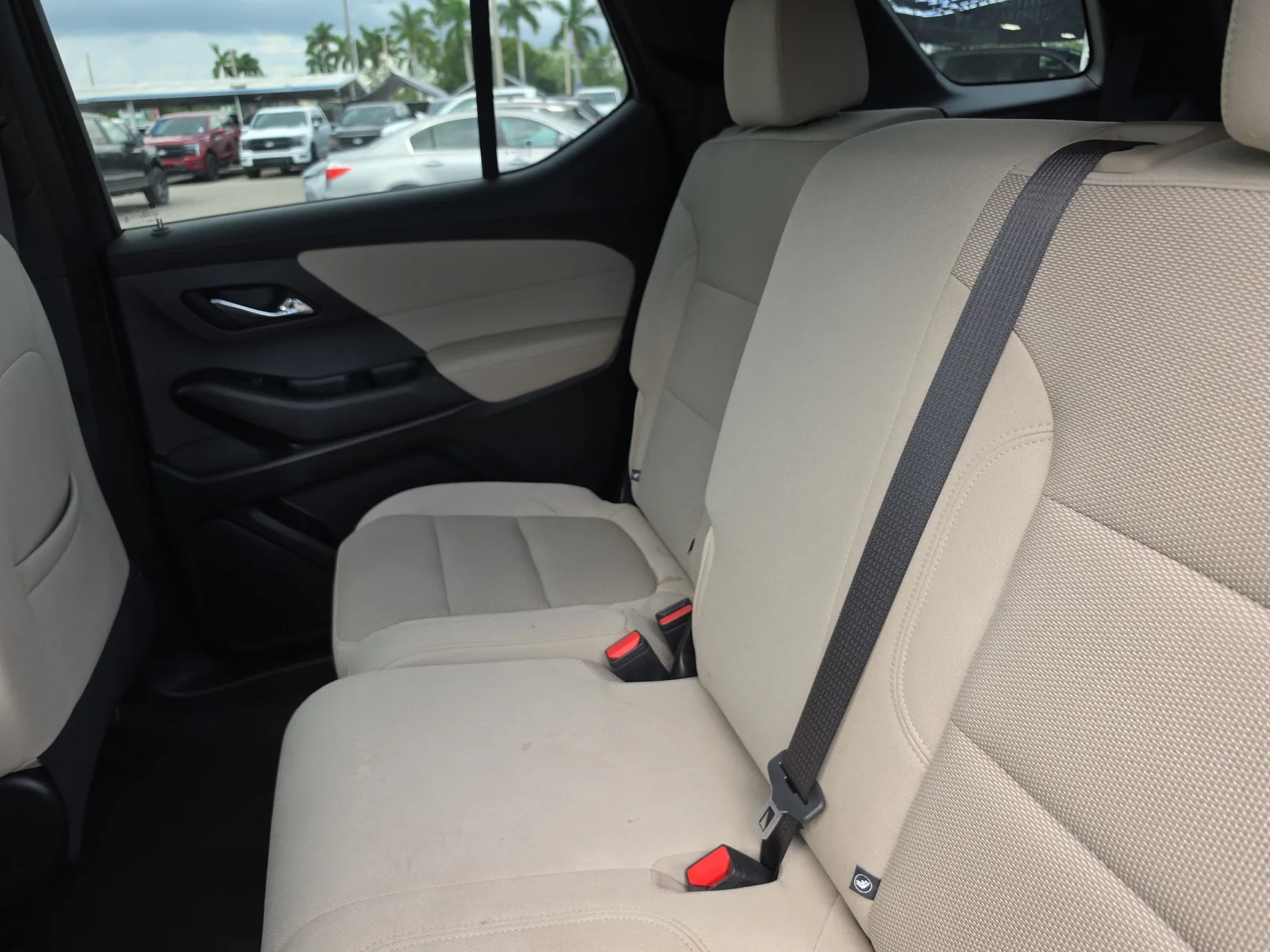 2023 Chevrolet Traverse LS photo 11