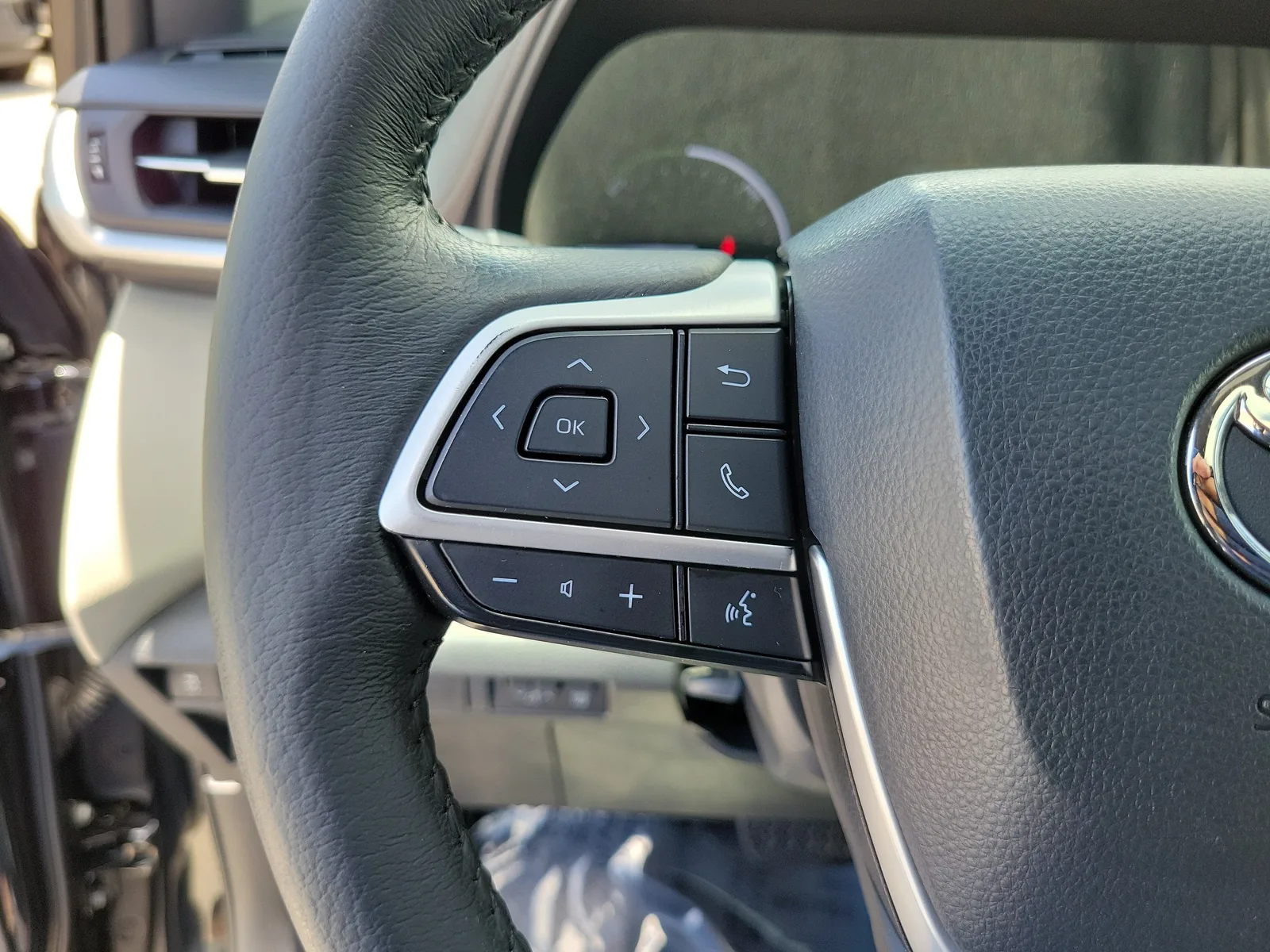 2021 Toyota Sienna XLE photo 26