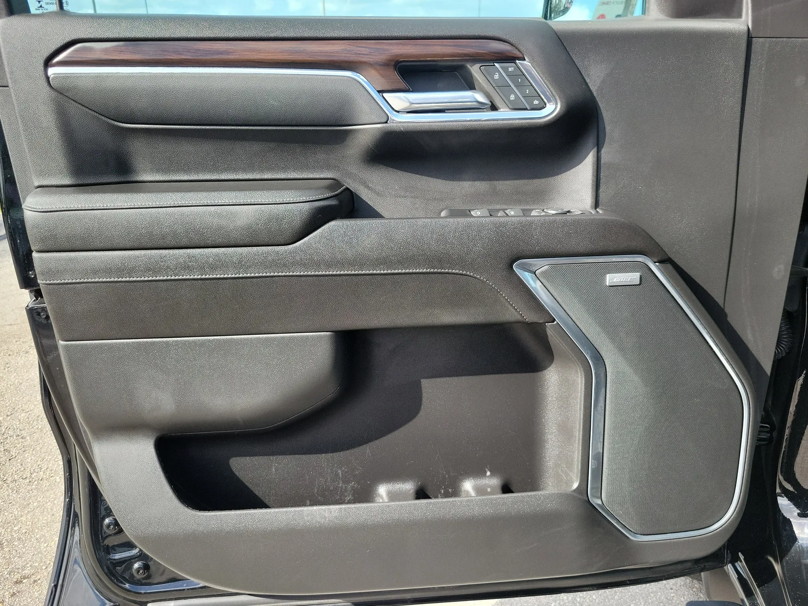 2023 GMC Sierra 1500 SLT photo 22