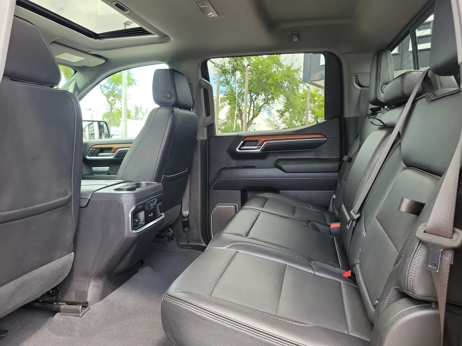 2023 GMC Sierra 1500 Denali photo 15