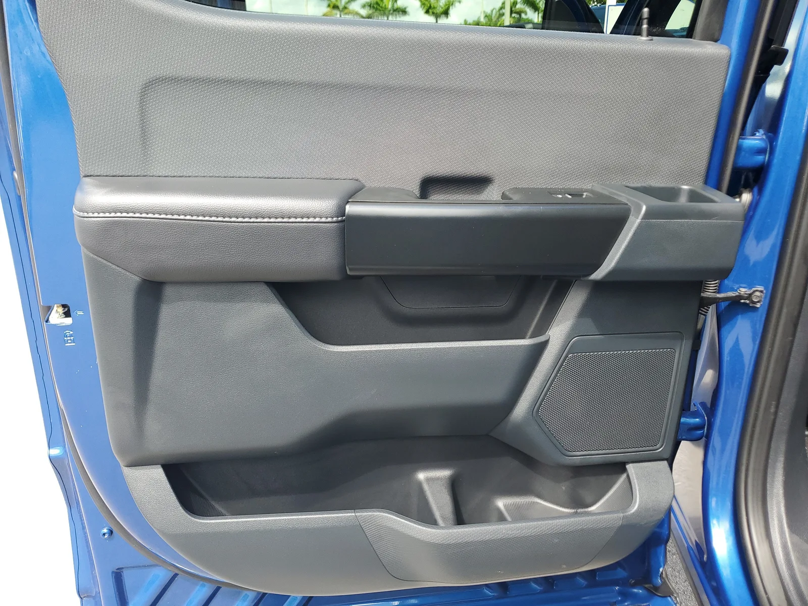 2025 Ford F-150 STX 4WD photo 17