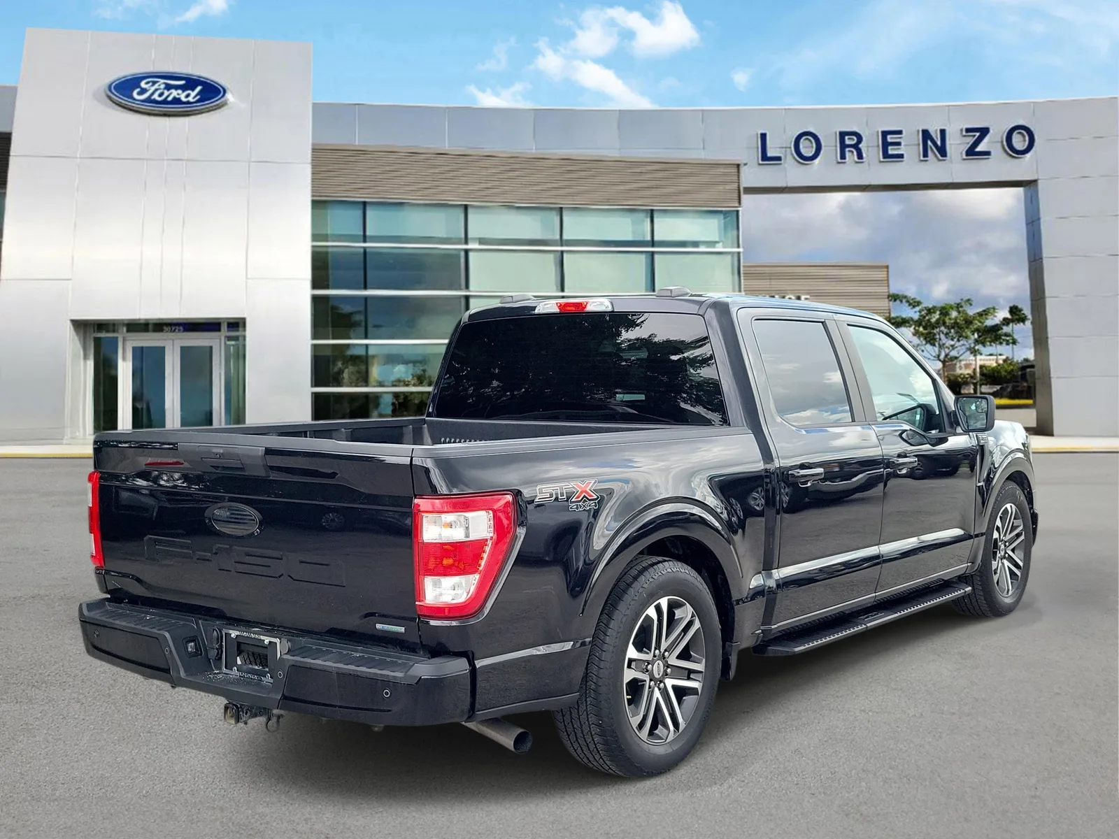 2023 Ford F-150 XL 4WD photo 5