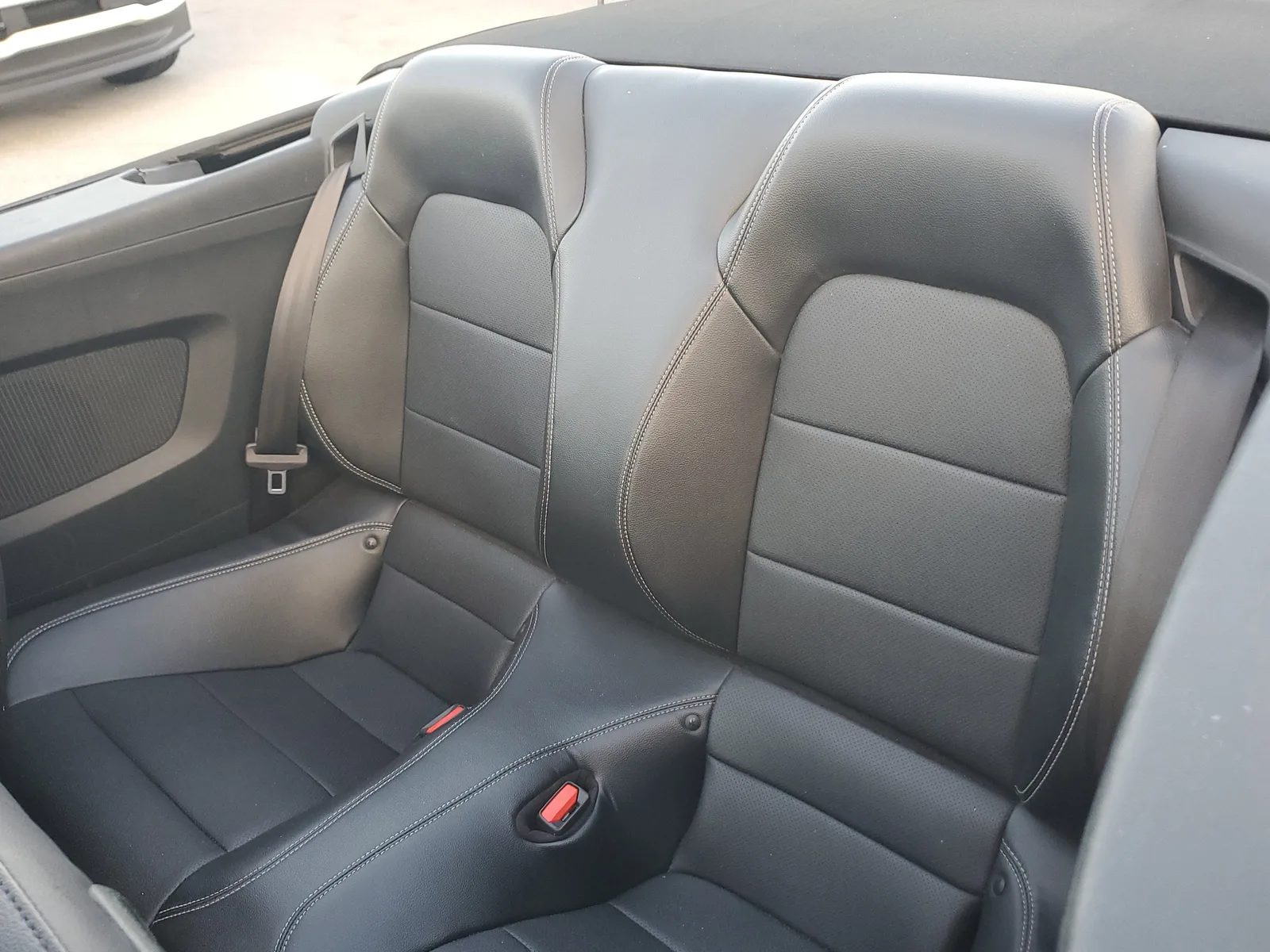 2023 Ford Mustang EcoBoost Premium photo 13