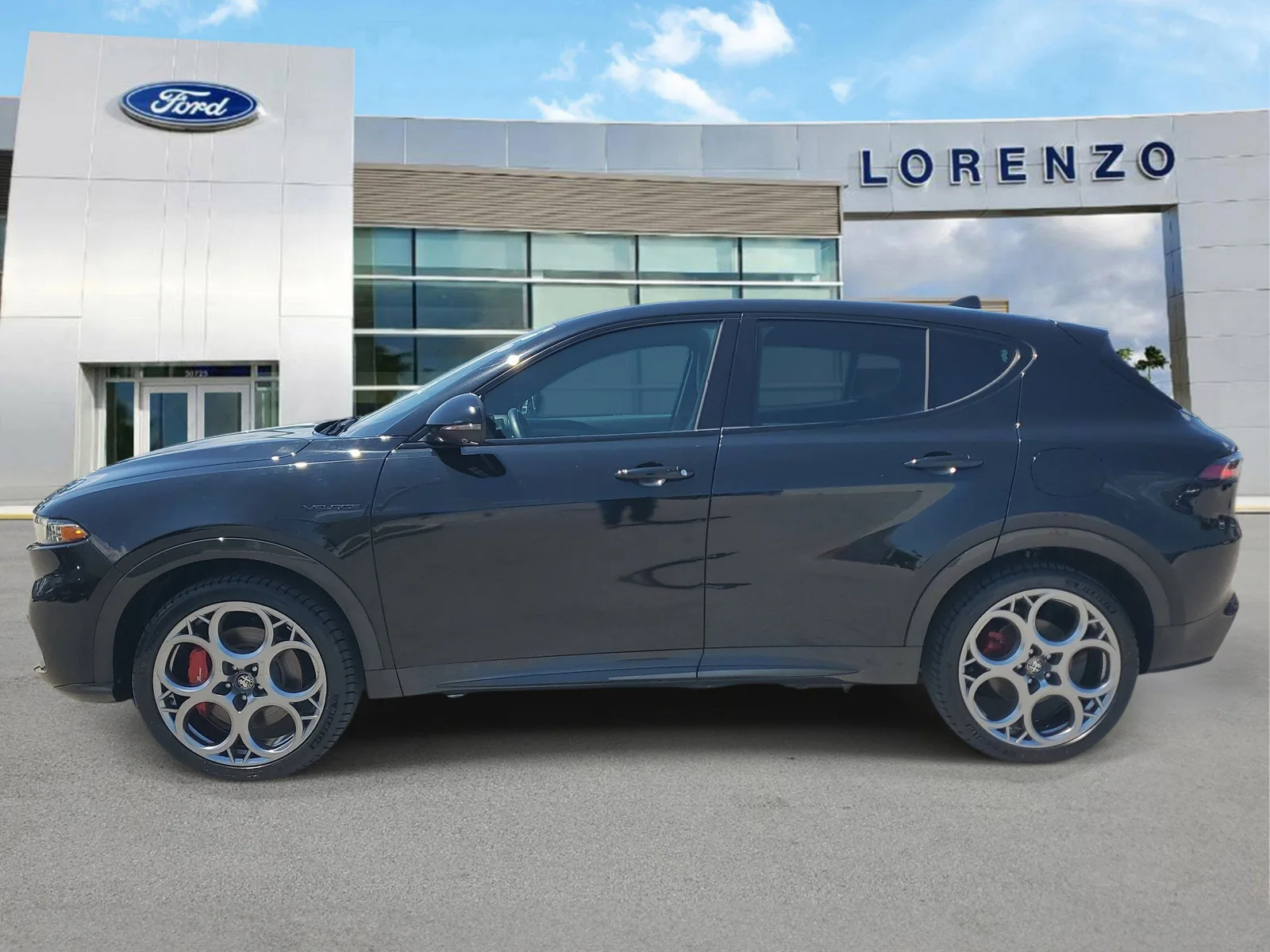 2024 Alfa Romeo Tonale Veloce E4WD photo 8