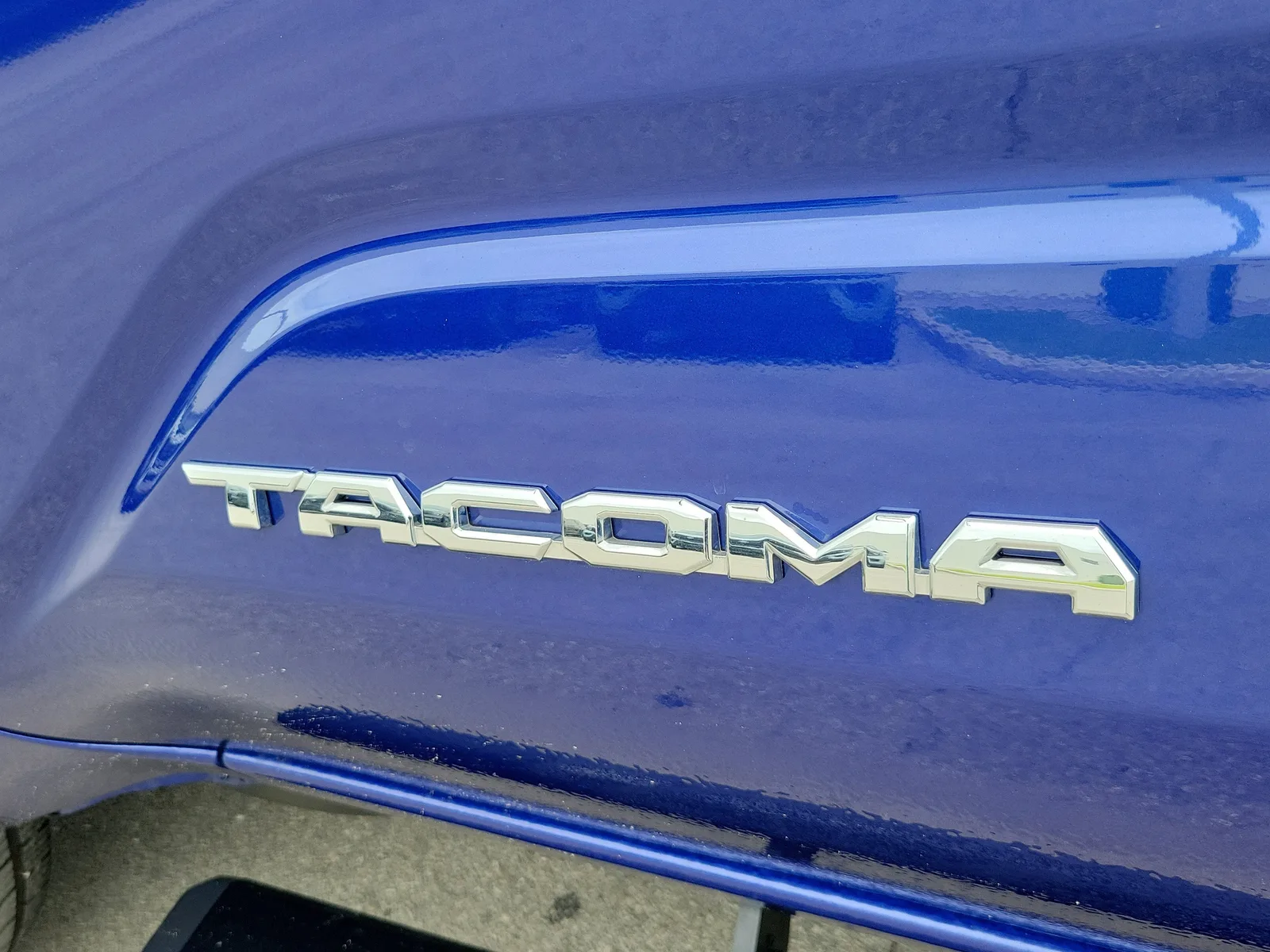 2024 Toyota Tacoma 2WD SR5 photo 9