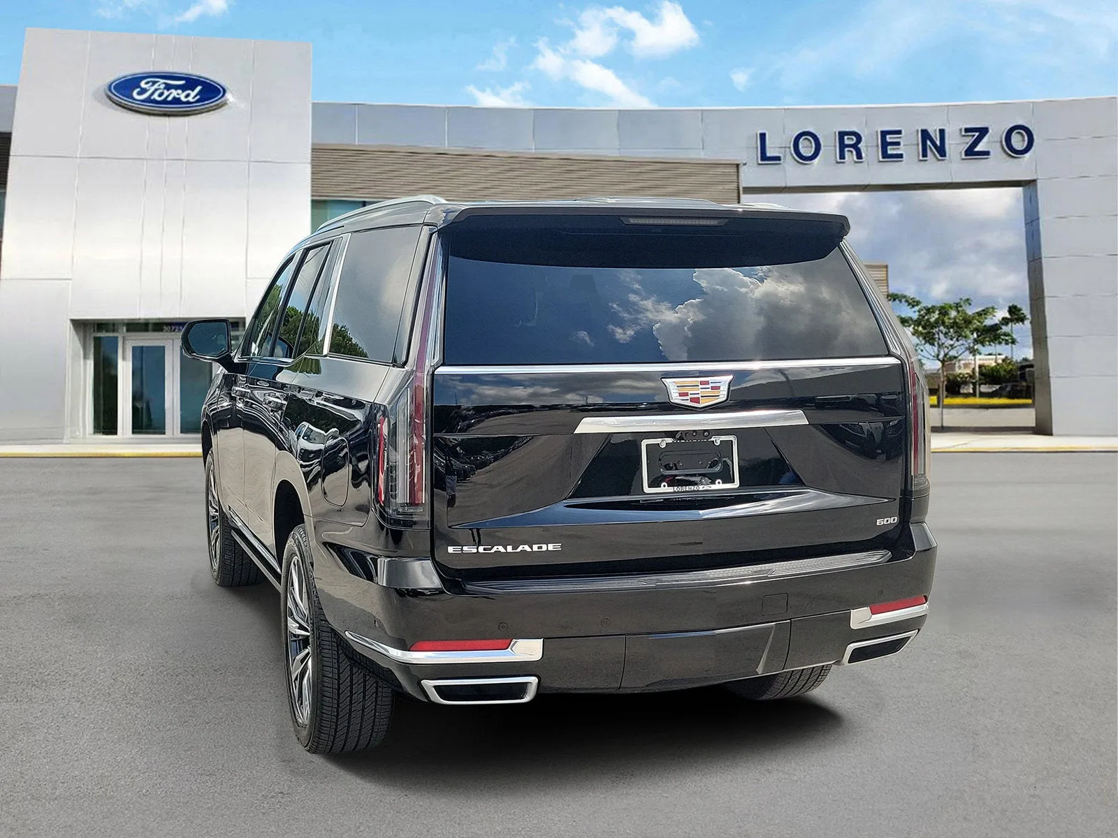 2025 Cadillac Escalade 4WD Premium Luxury photo 7