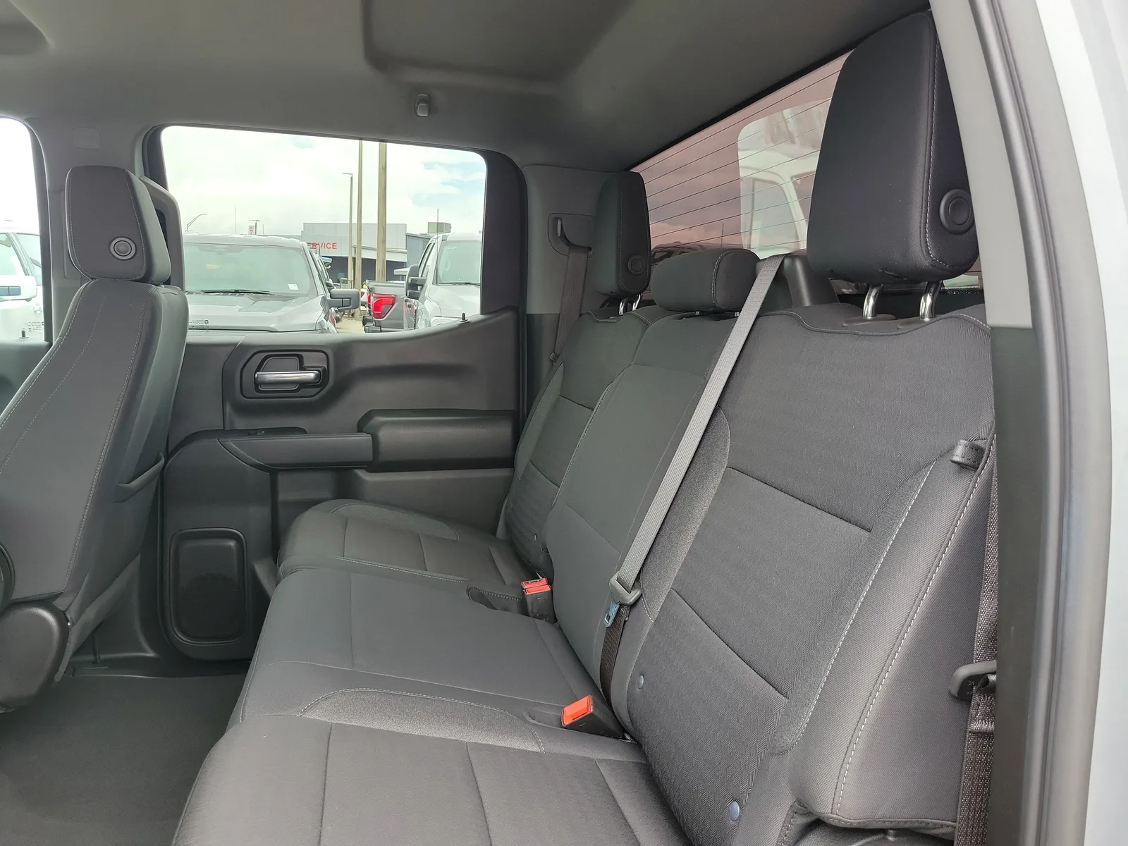 2024 Chevrolet Silverado 1500 Custom photo 18
