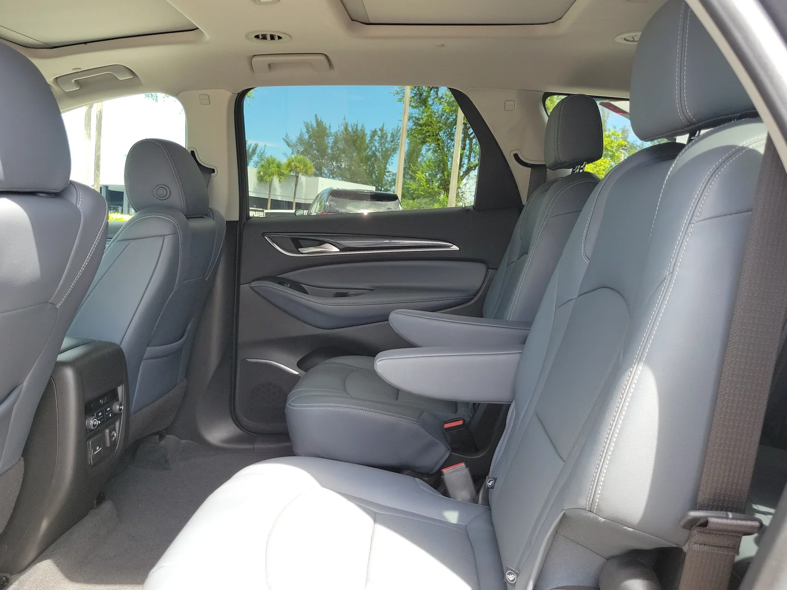 2021 Buick Enclave Premium photo 15