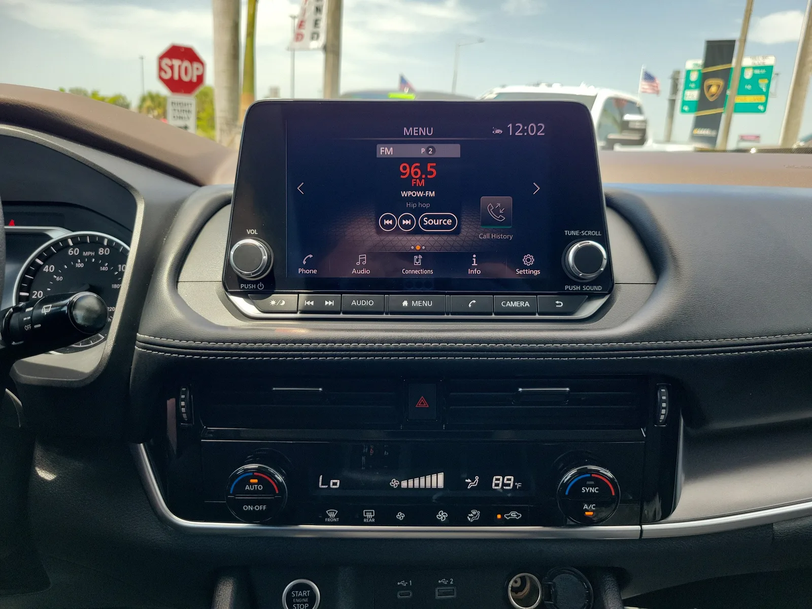 2022 Nissan Rogue SV photo 21