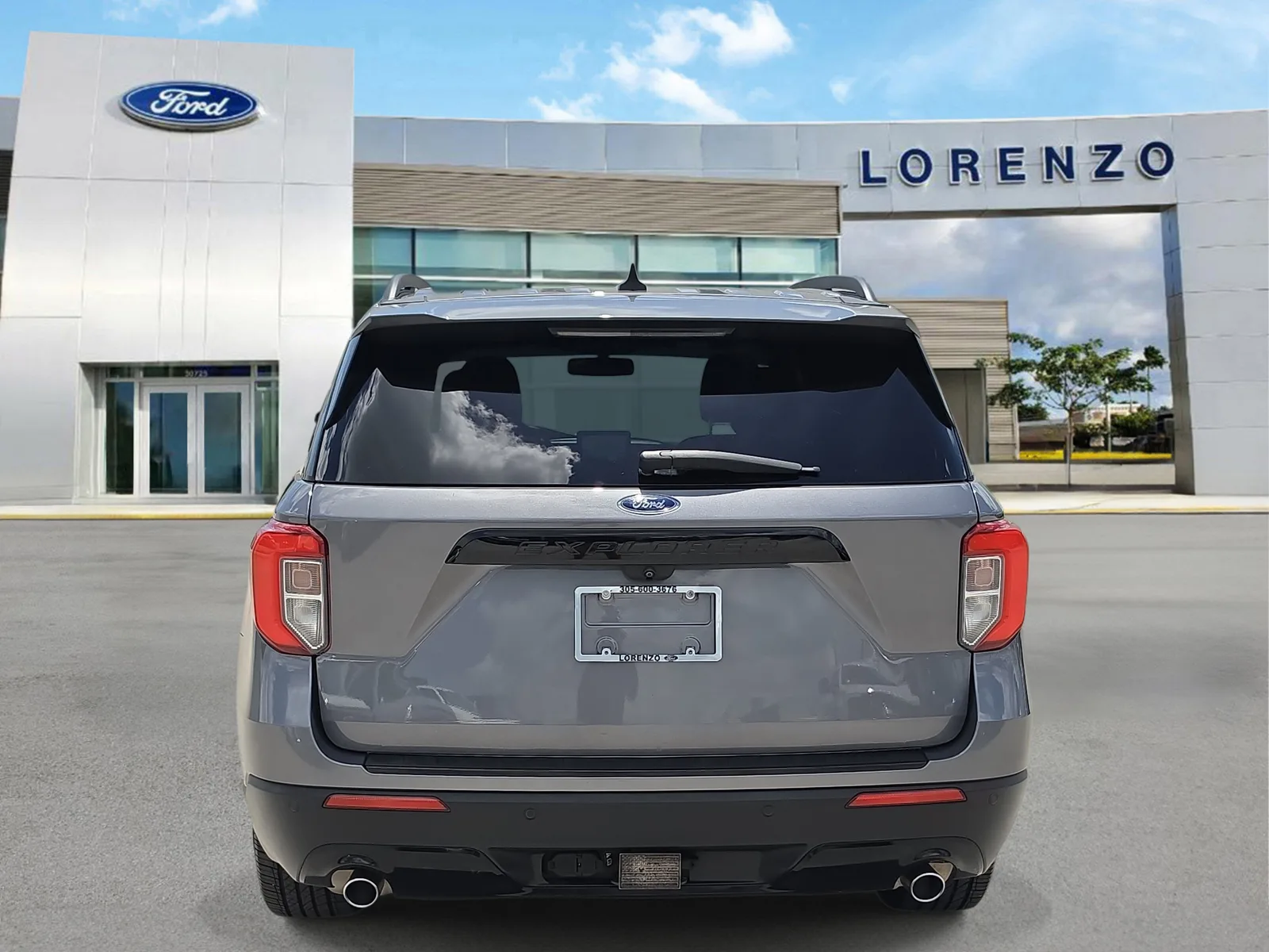 2022 Ford Explorer ST-Line photo 5