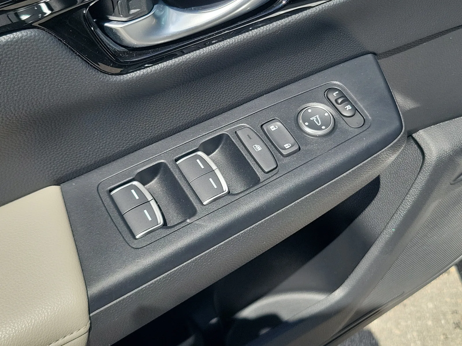 2024 Honda CR-V EX-L photo 29