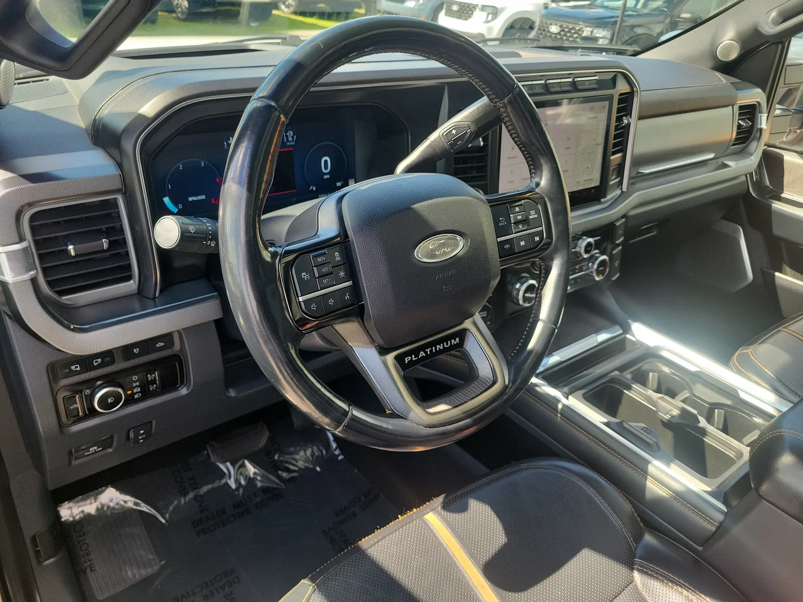 2024 Ford Super Duty F-350 DRW Platinum 4WD photo 9