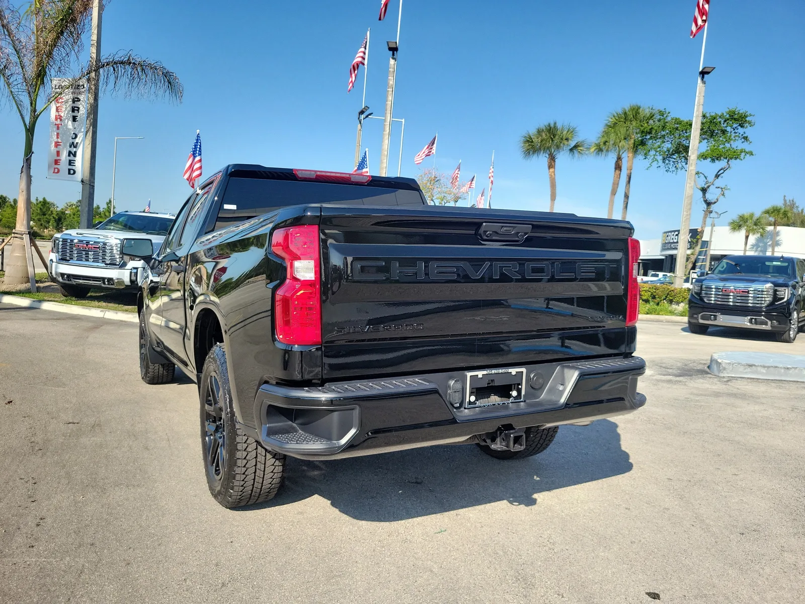 2026 Chevrolet Silverado 1500 Custom photo 7