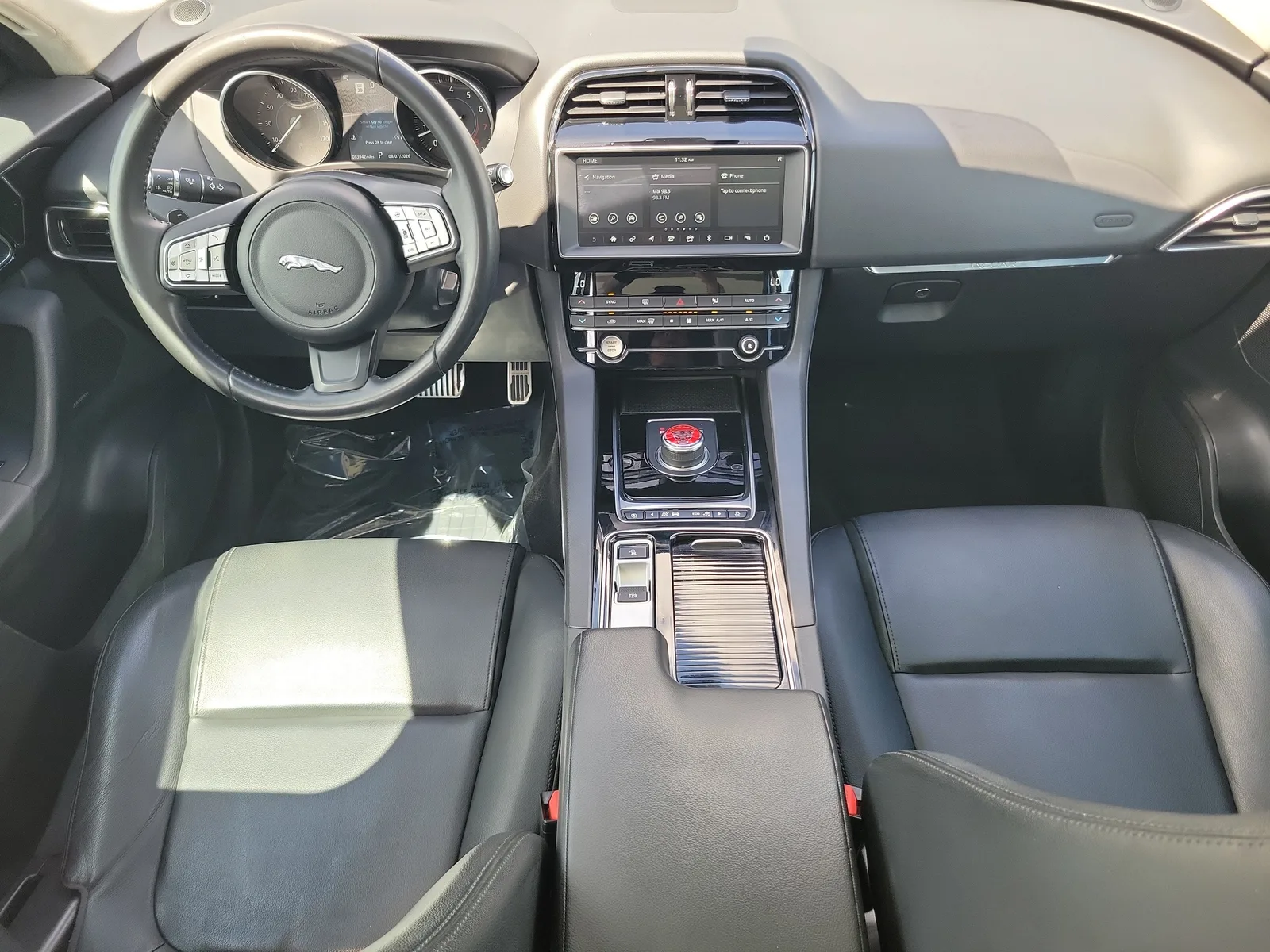 2019 Jaguar F-PACE 25t photo 19