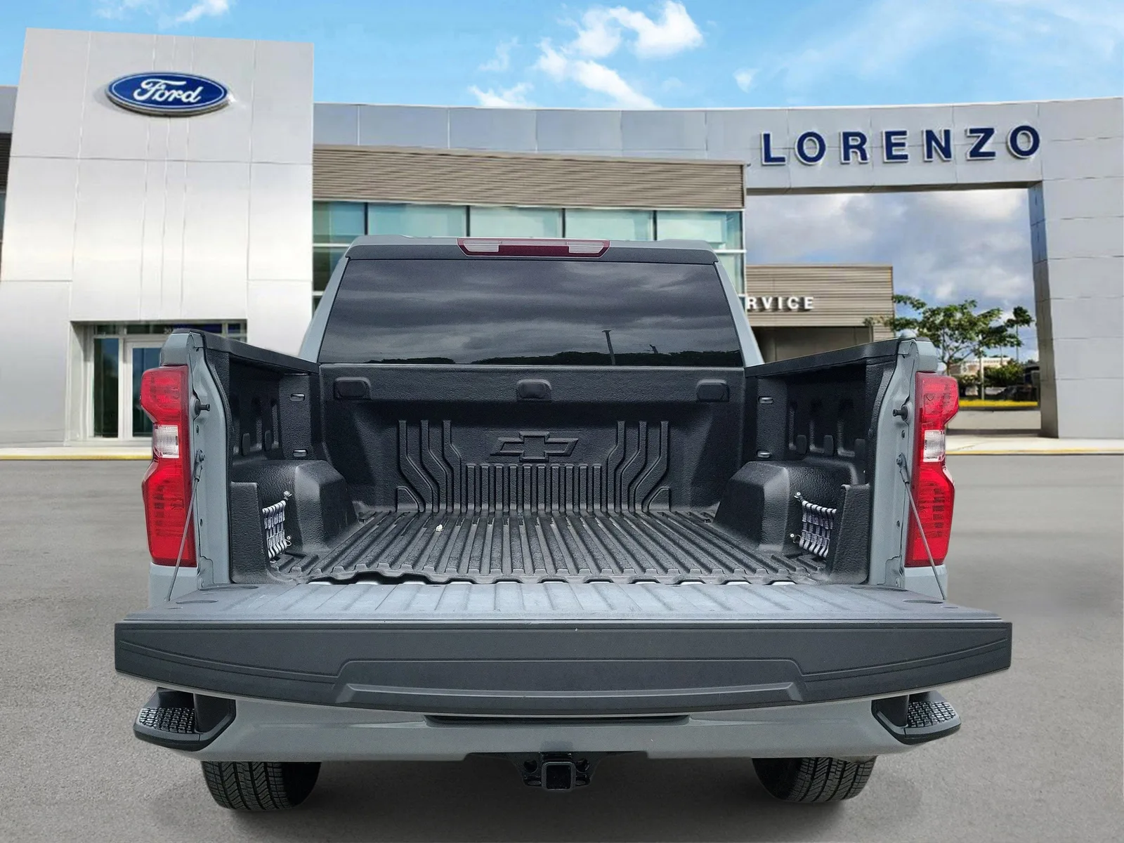 2024 Chevrolet Silverado 1500 Custom photo 10
