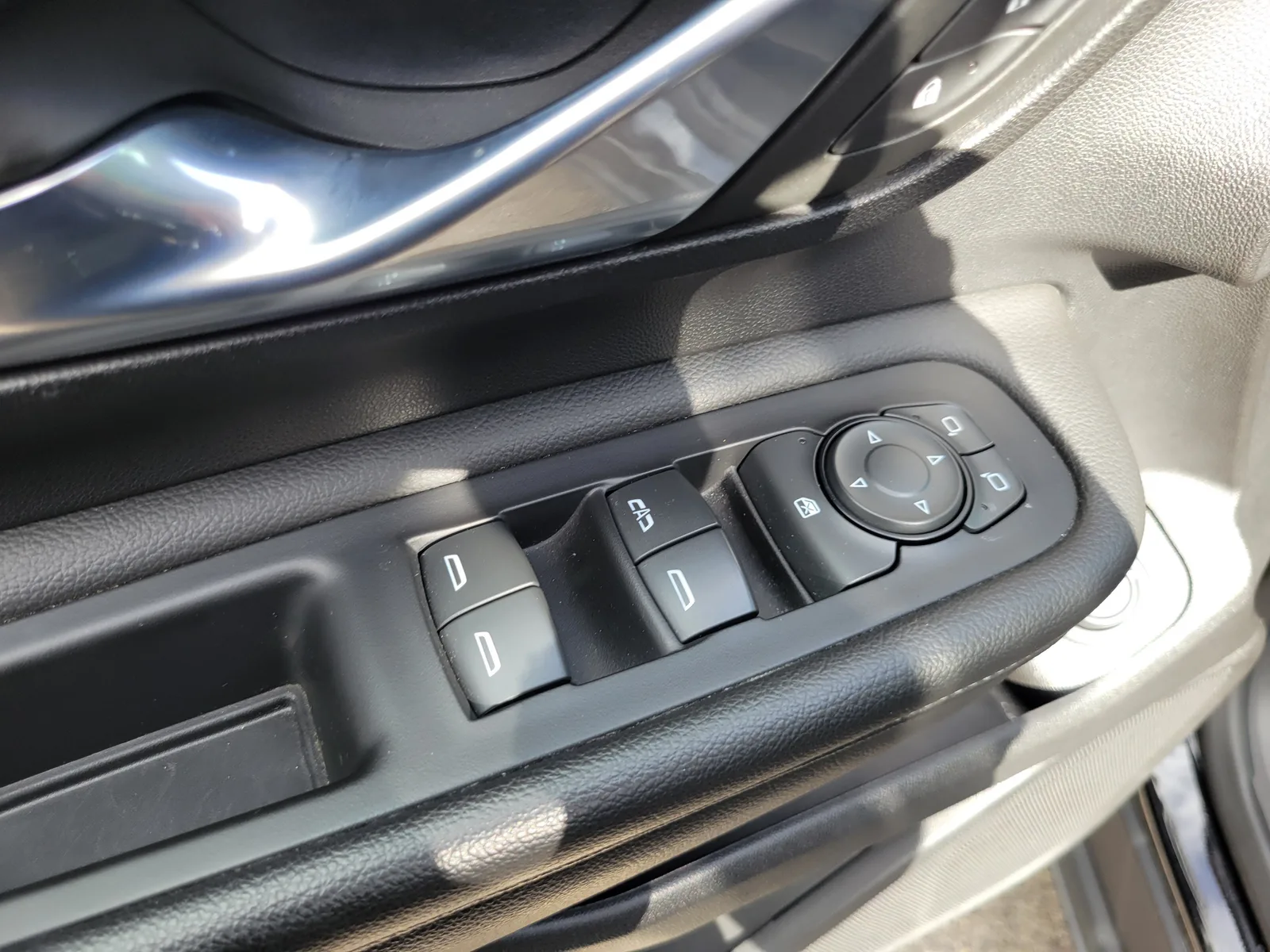 2023 GMC Terrain SLT photo 26
