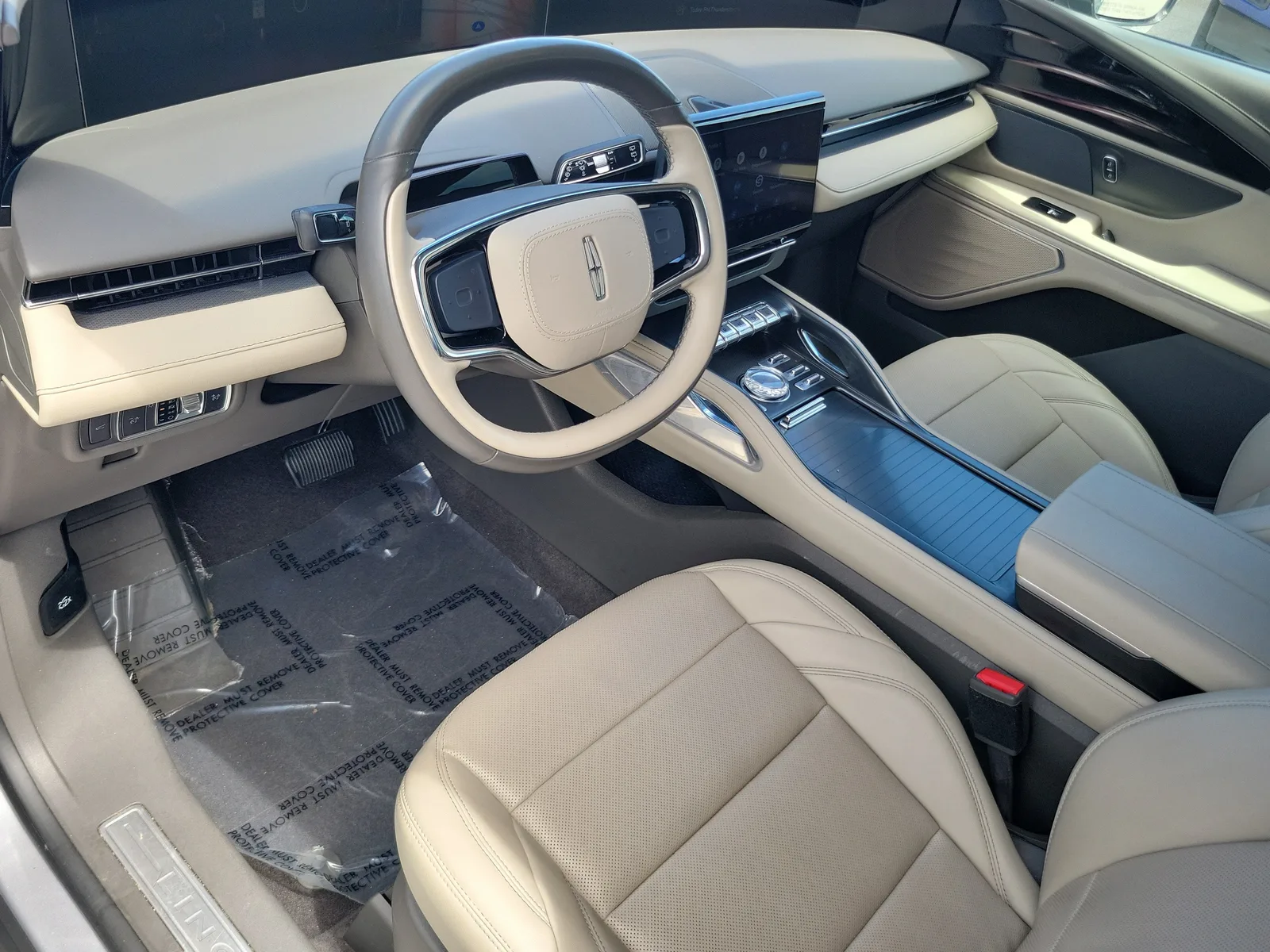2024 Lincoln Nautilus Premiere 4WD photo 9
