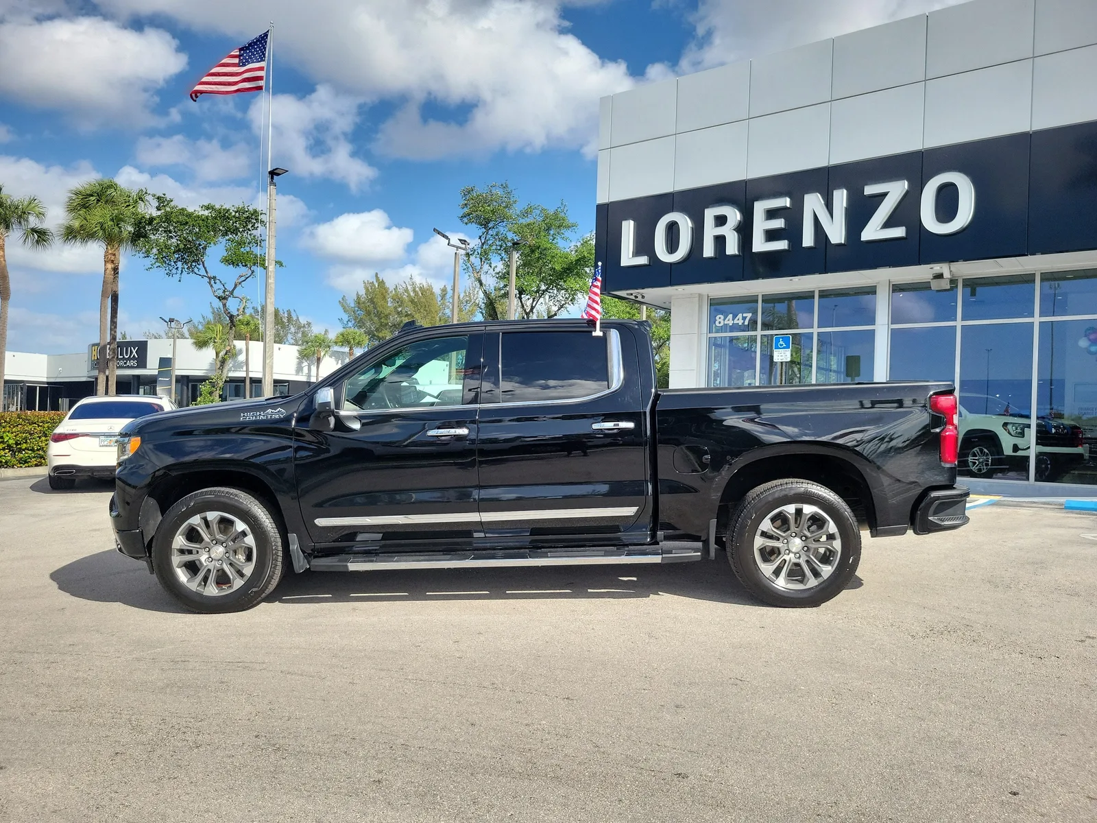 2024 Chevrolet Silverado 1500 High Country photo 7