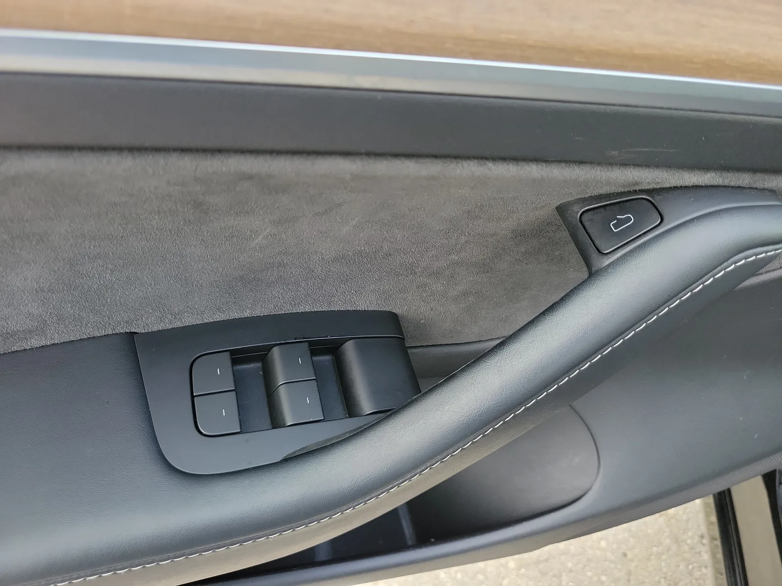 2023 Tesla Model 3 Base photo 23