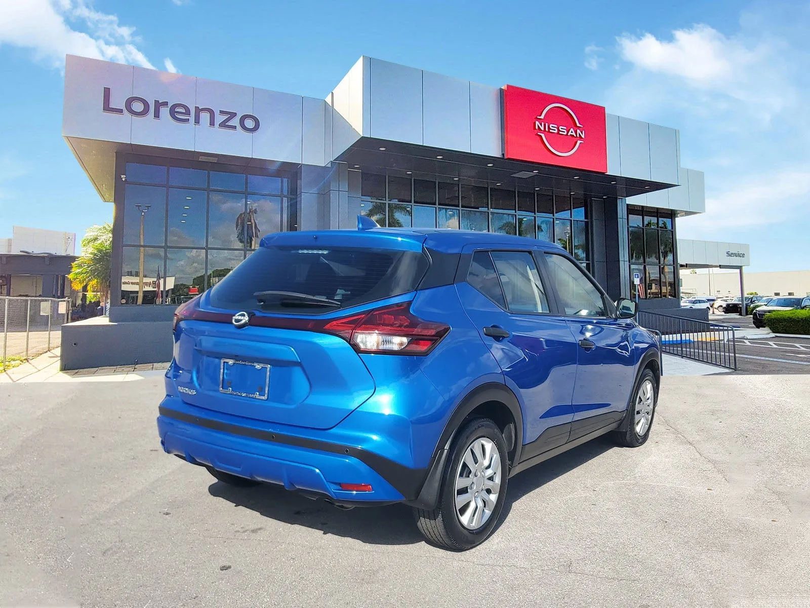 2023 Nissan Kicks S photo 6