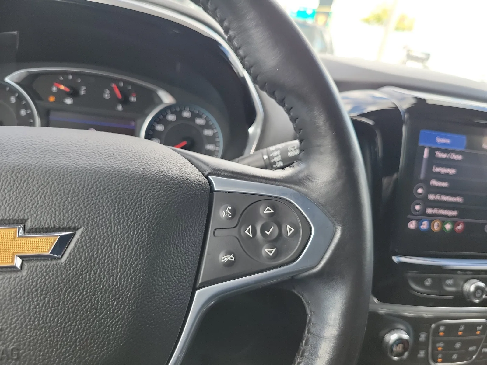 2022 Chevrolet Traverse LT Cloth photo 23