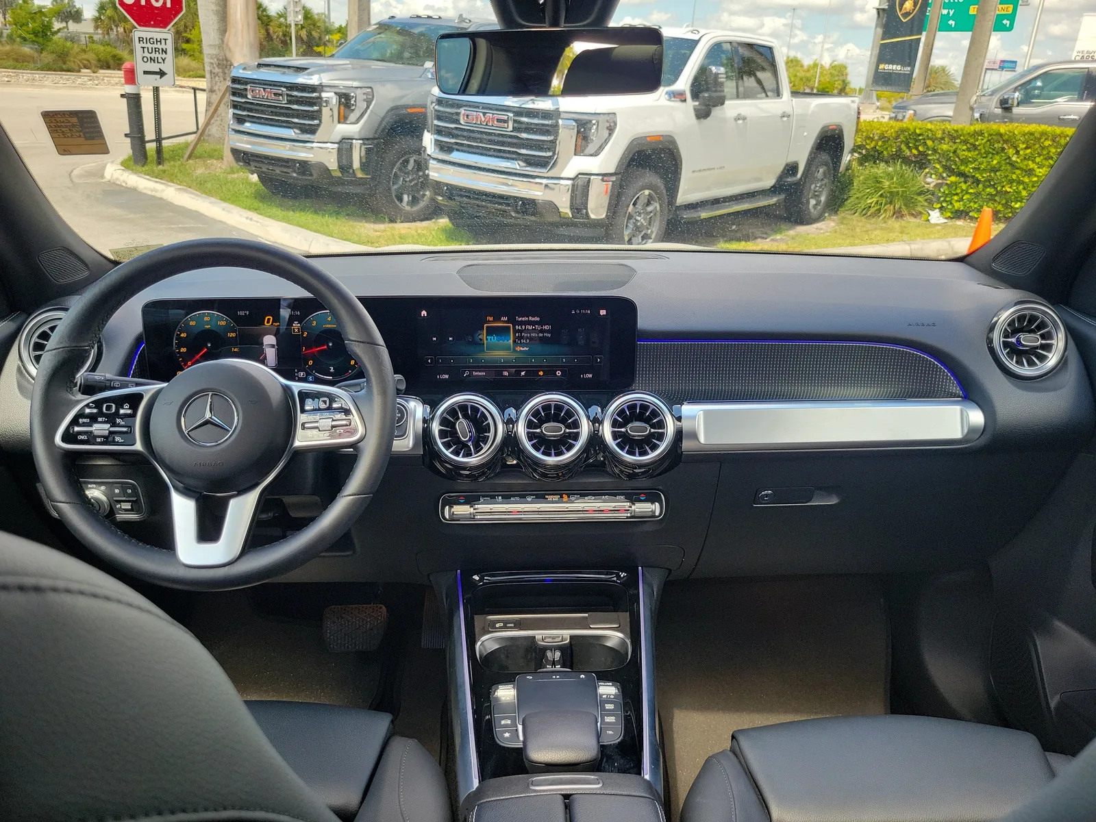 2022 Mercedes-Benz GLB GLB 250 photo 18