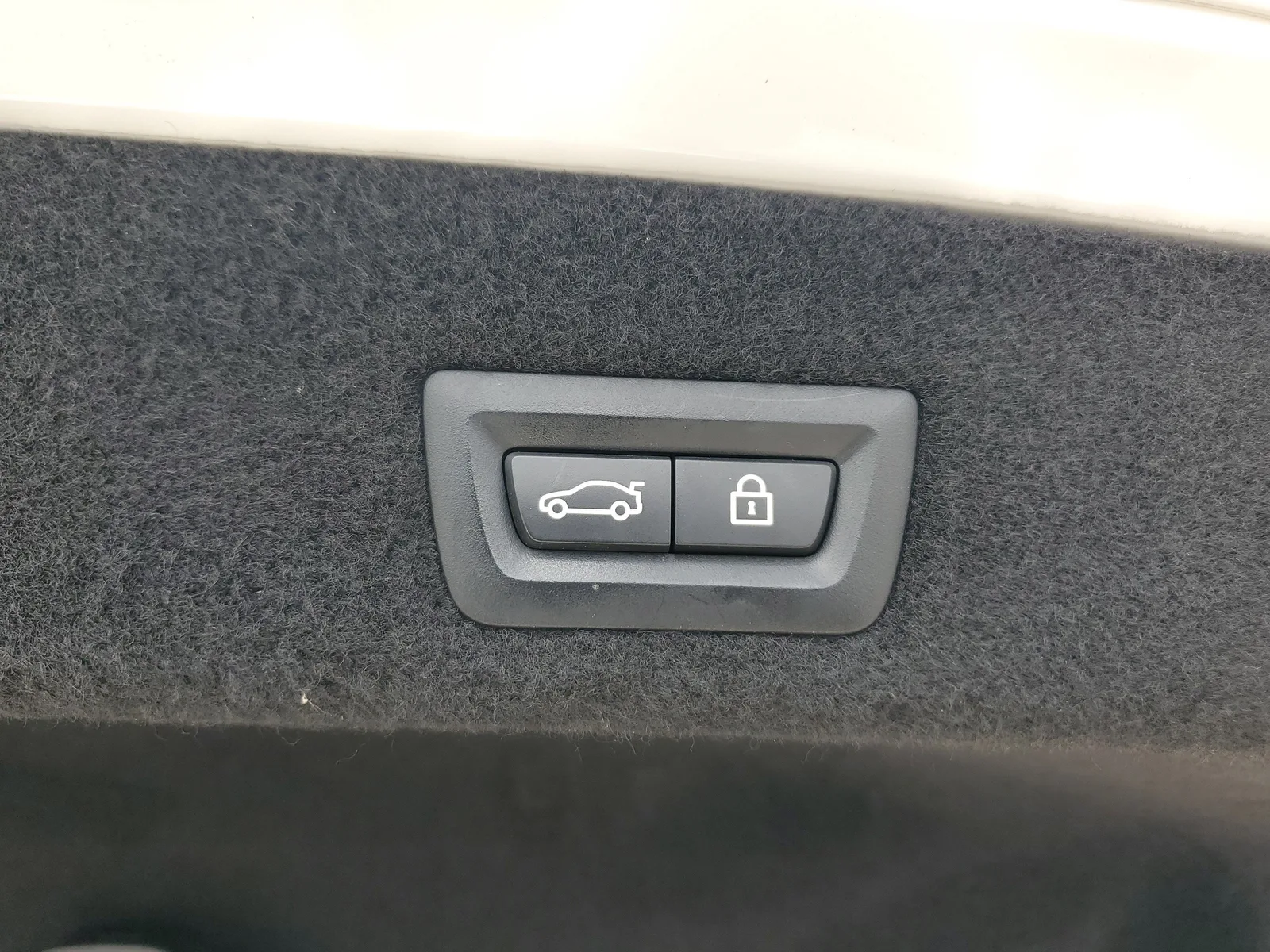 2022 BMW 7 Series 740i photo 30
