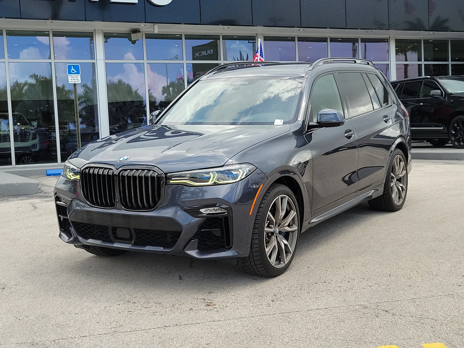 2022 BMW X7