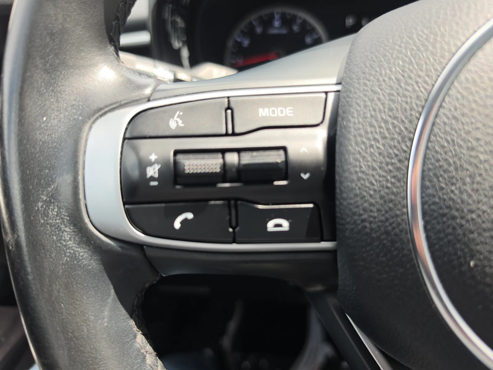 2024 Kia K5 GT-Line photo 25