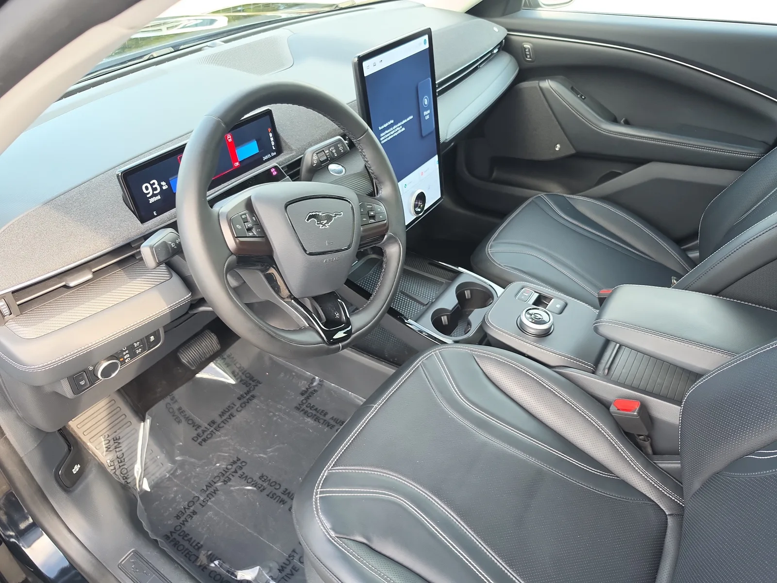 2024 Ford Mustang Mach-E Premium photo 7