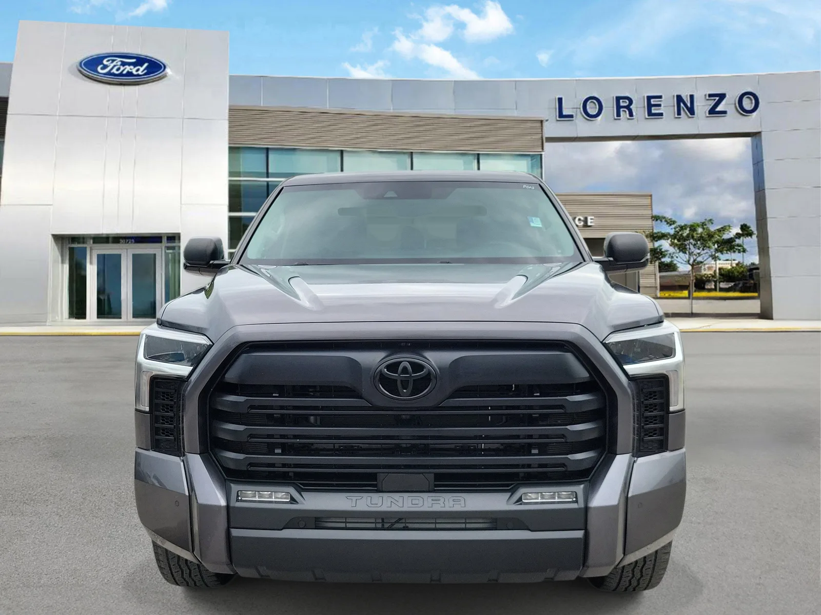2023 Toyota Tundra 2WD SR5 photo 2