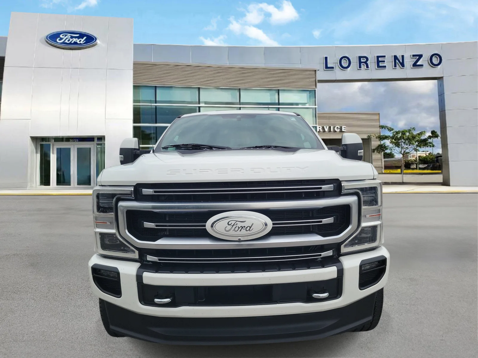 2022 Ford Super Duty F-350 SRW Platinum 4WD Diesel photo 2