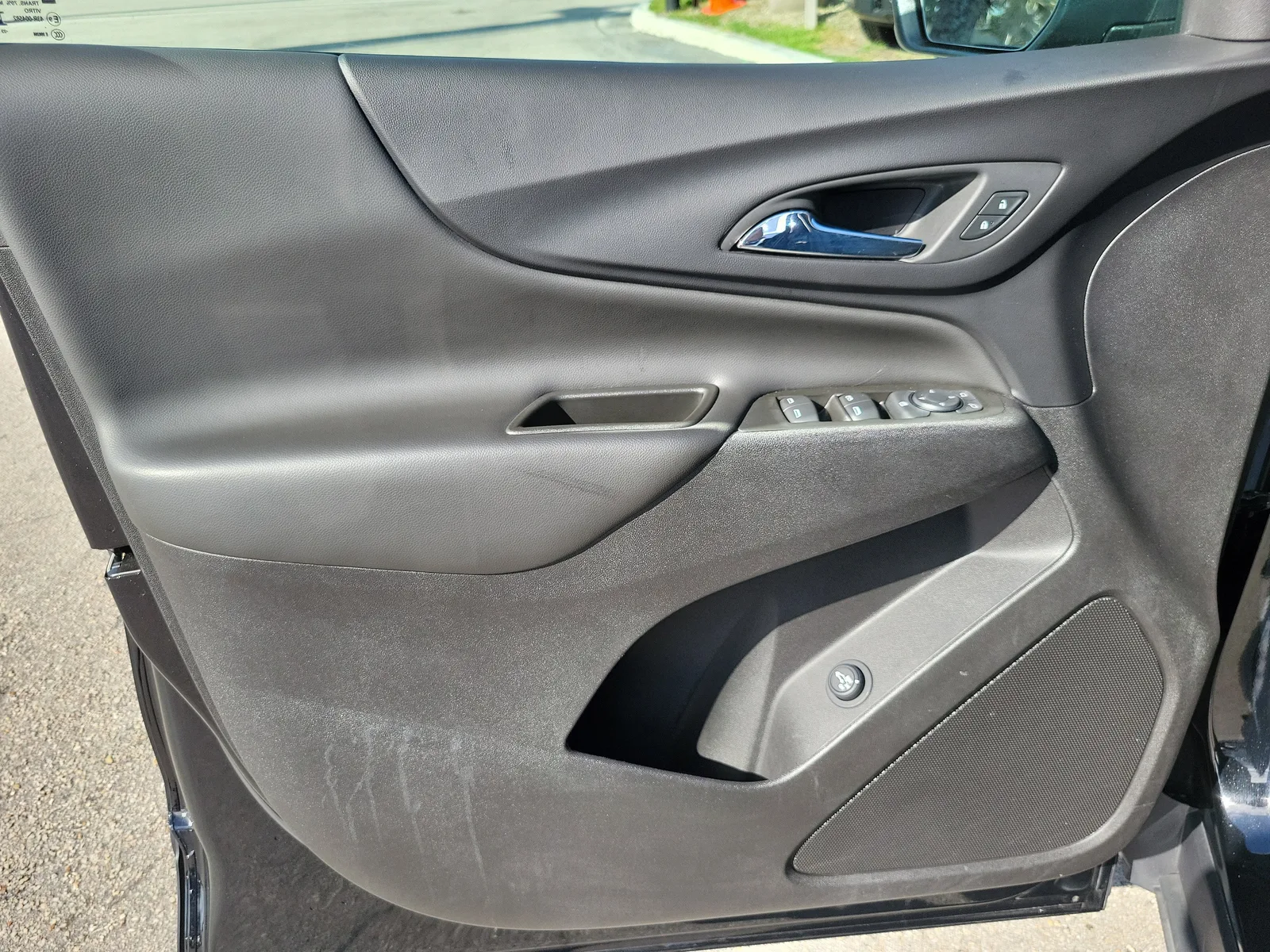 2024 Chevrolet Equinox LT photo 24
