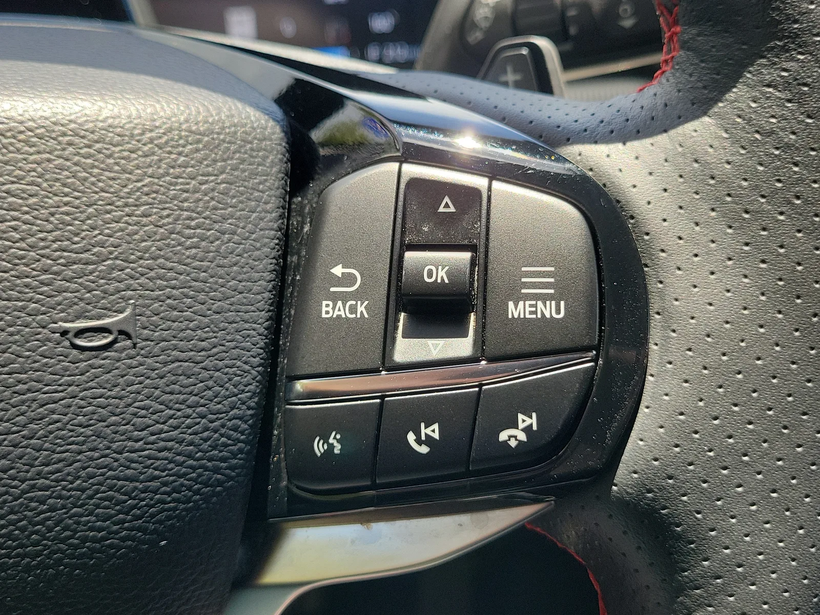 2025 Ford Explorer ST photo 19