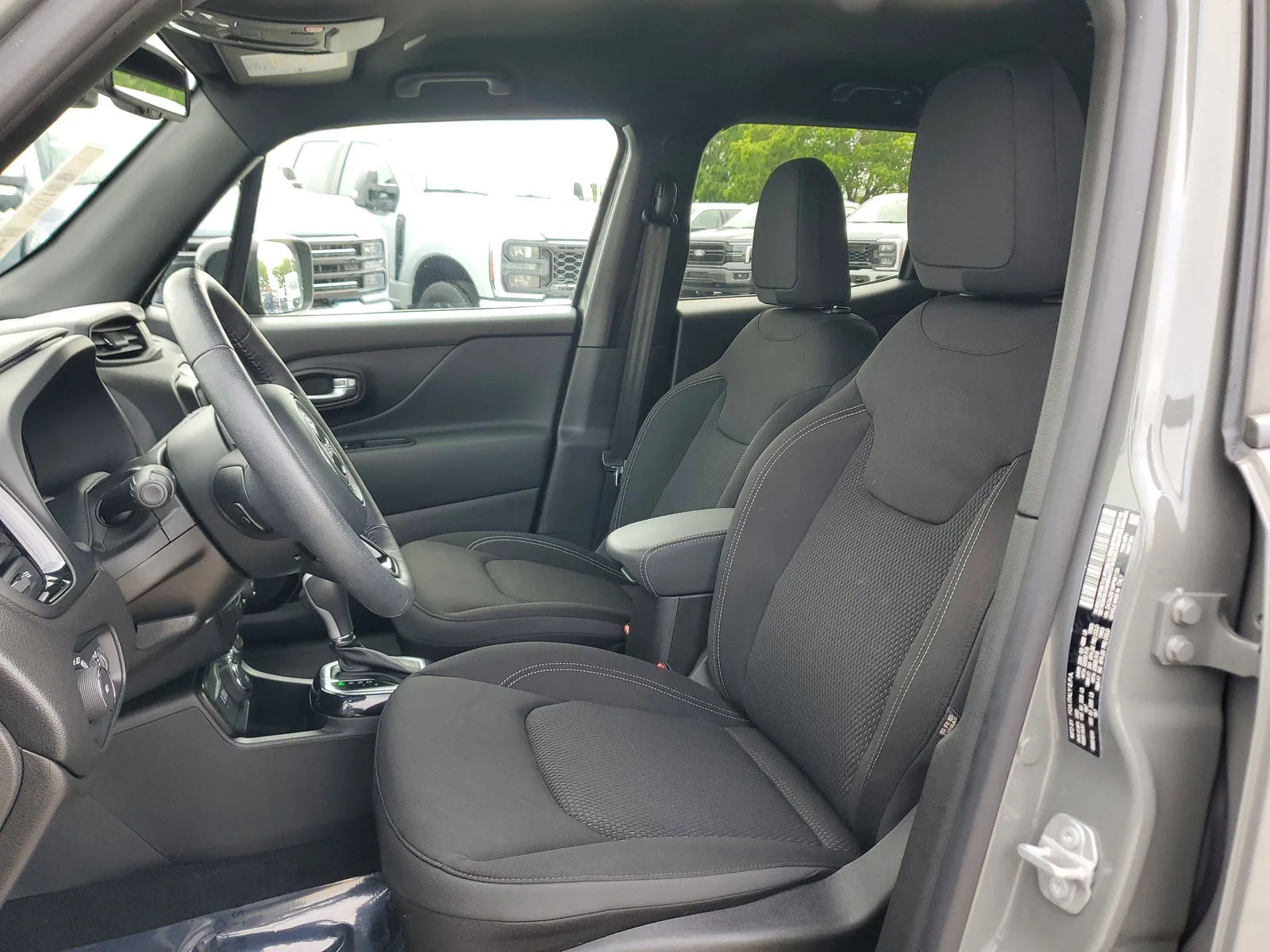 2022 Jeep Renegade Altitude 4WD photo 10