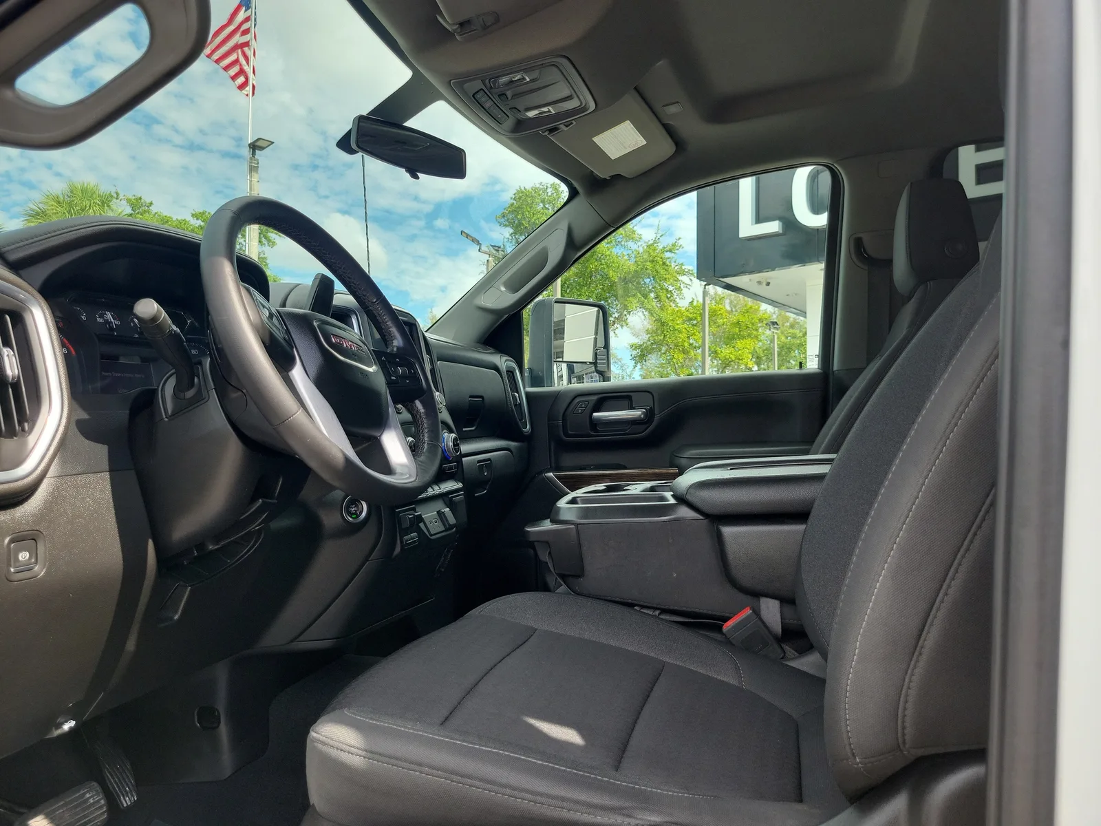 2022 GMC Sierra 2500 HD SLE photo 11