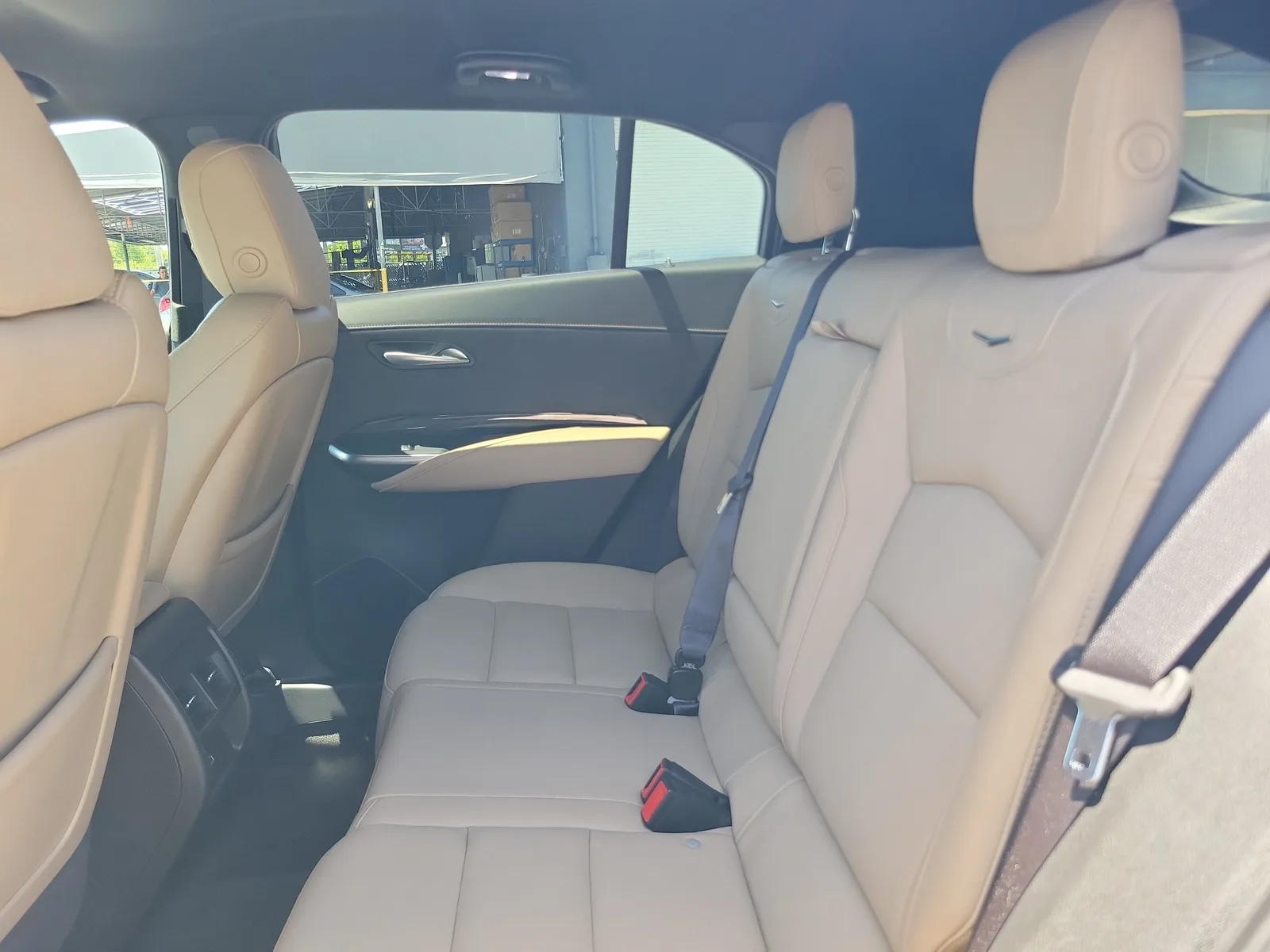 2024 Cadillac XT4 FWD Luxury photo 13