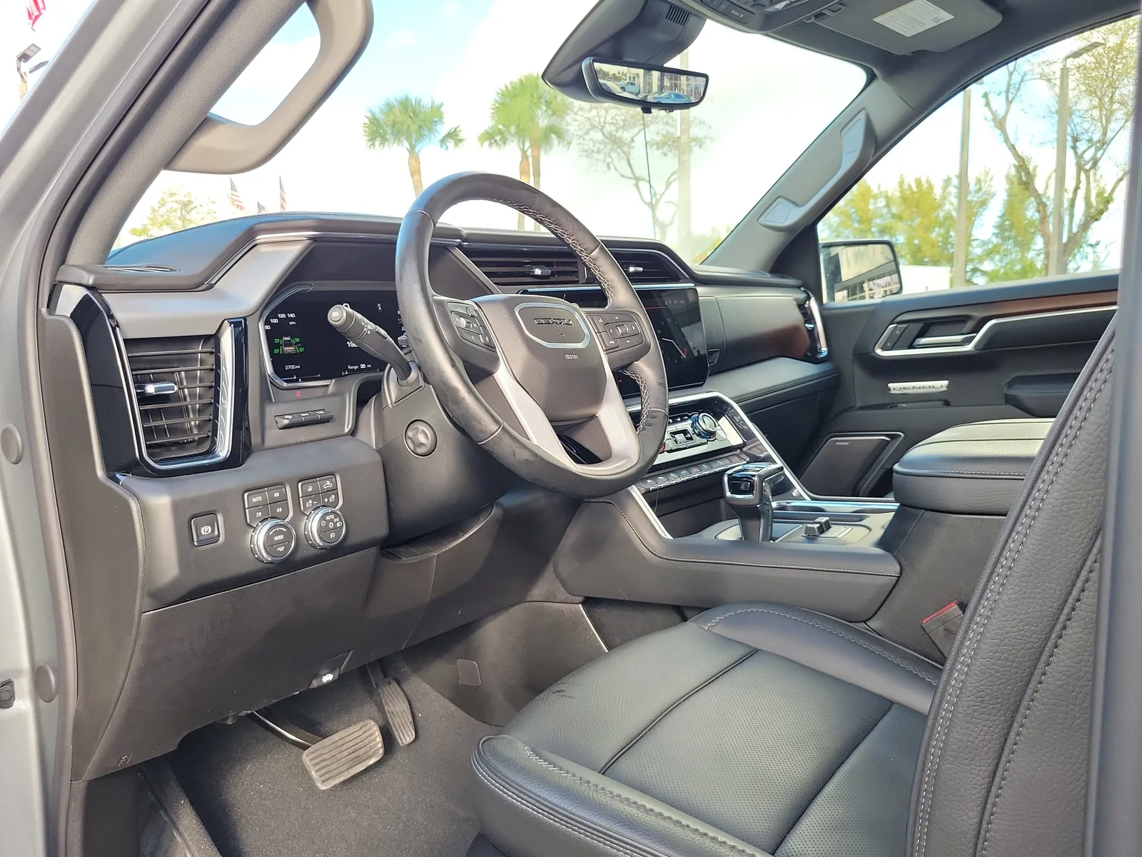 2026 GMC Sierra 1500 Denali photo 9