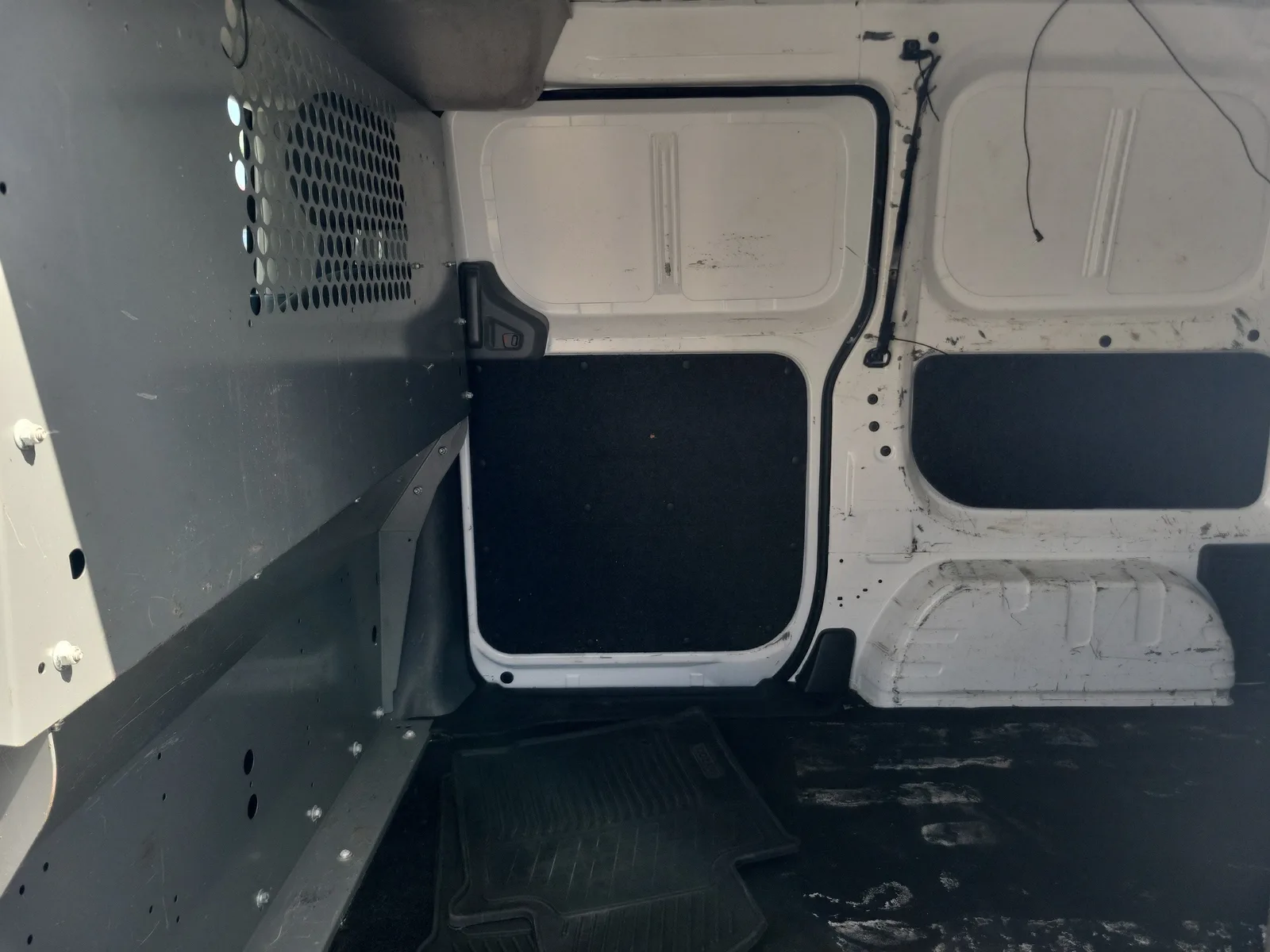 2020 Nissan NV200 Compact Cargo S photo 13