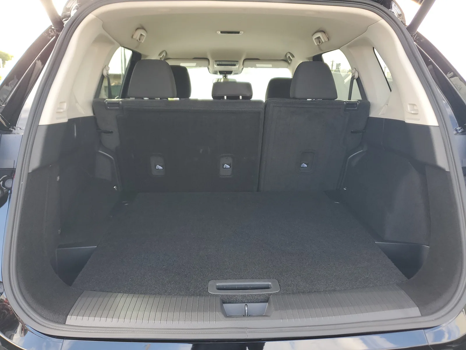 2024 Nissan Rogue SV photo 15