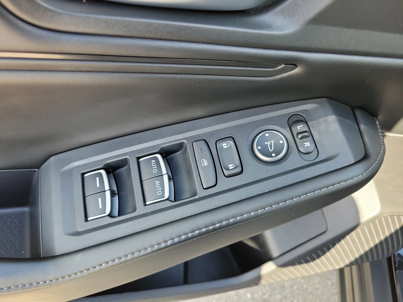 2025 Honda Accord Hybrid Sport photo 23