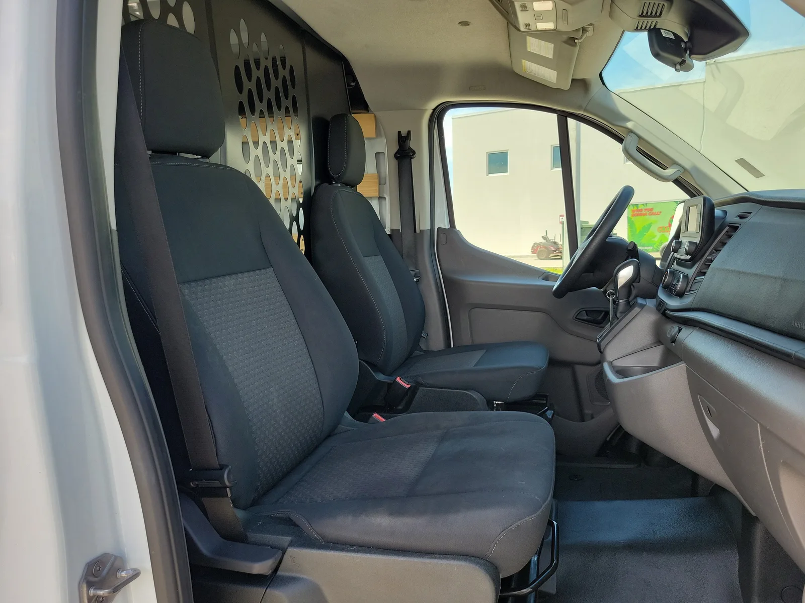 2025 Ford Transit Cargo Van Base photo 20