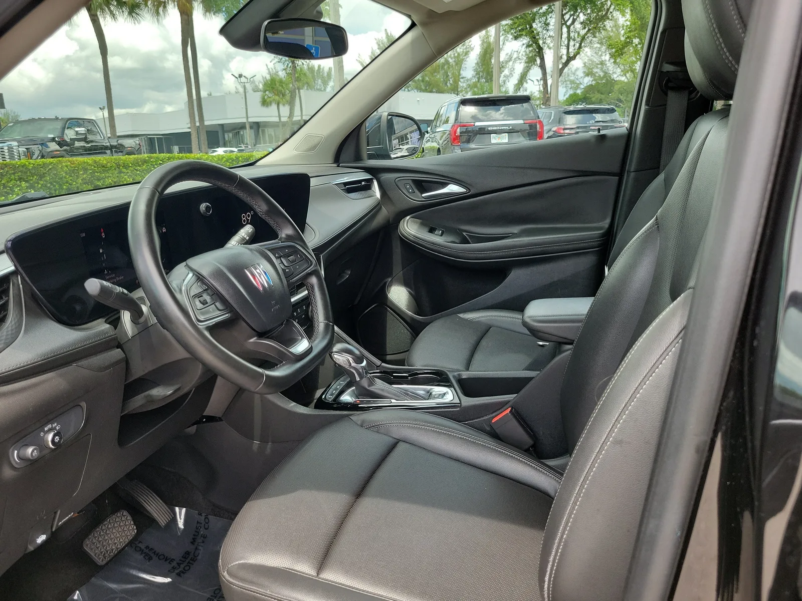 2024 Buick Encore GX Sport Touring photo 11