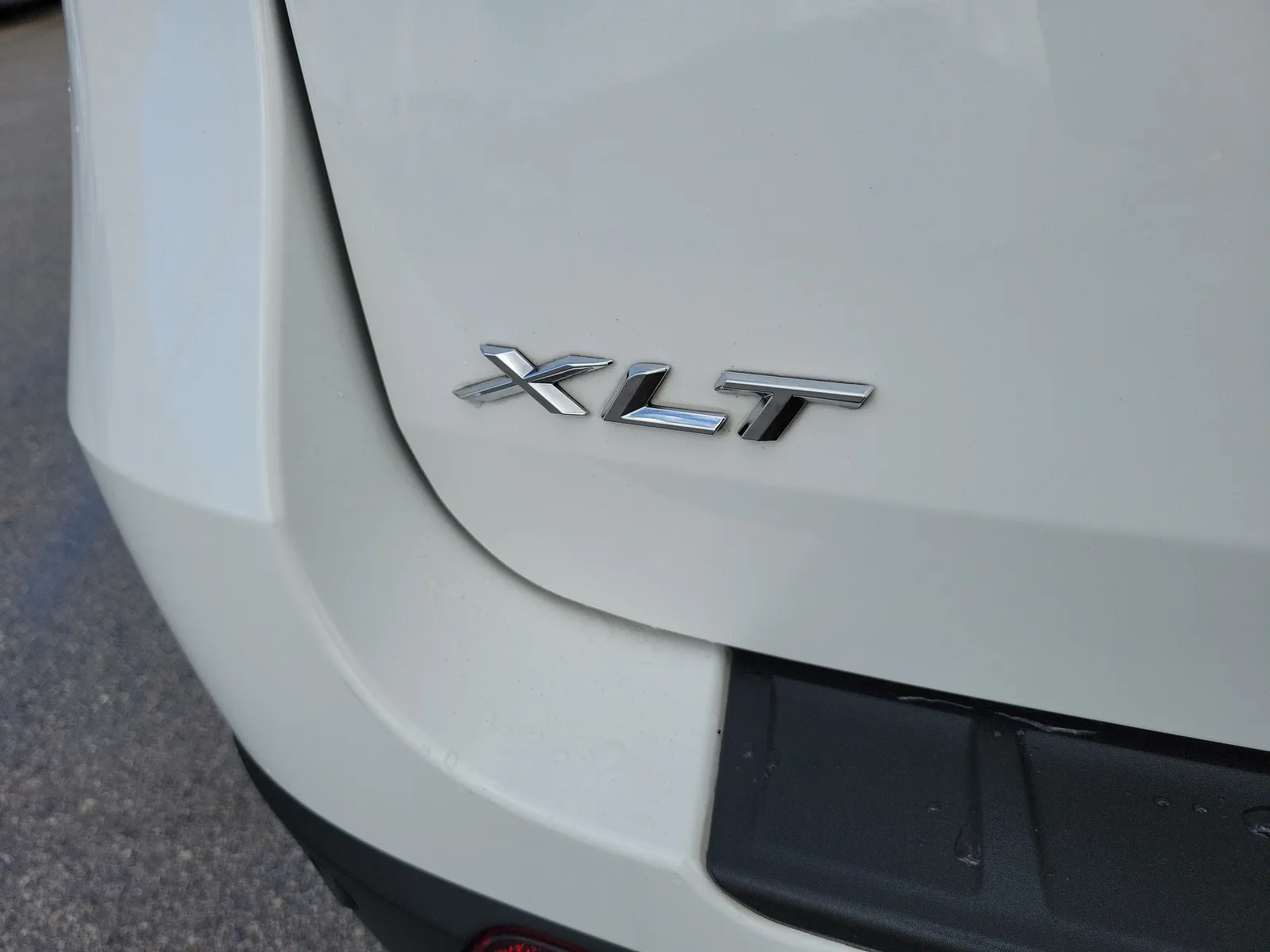 2024 Ford Explorer XLT photo 31