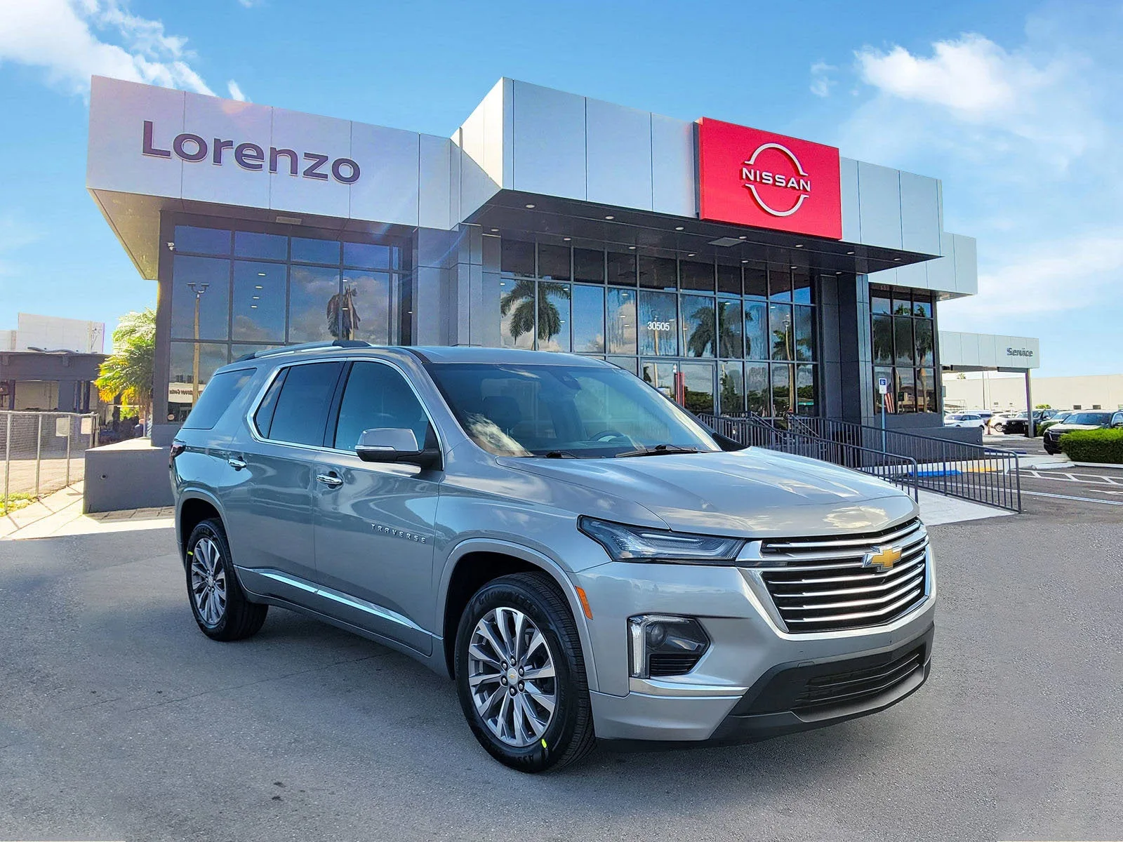 2023 Chevrolet Traverse Premier photo 3