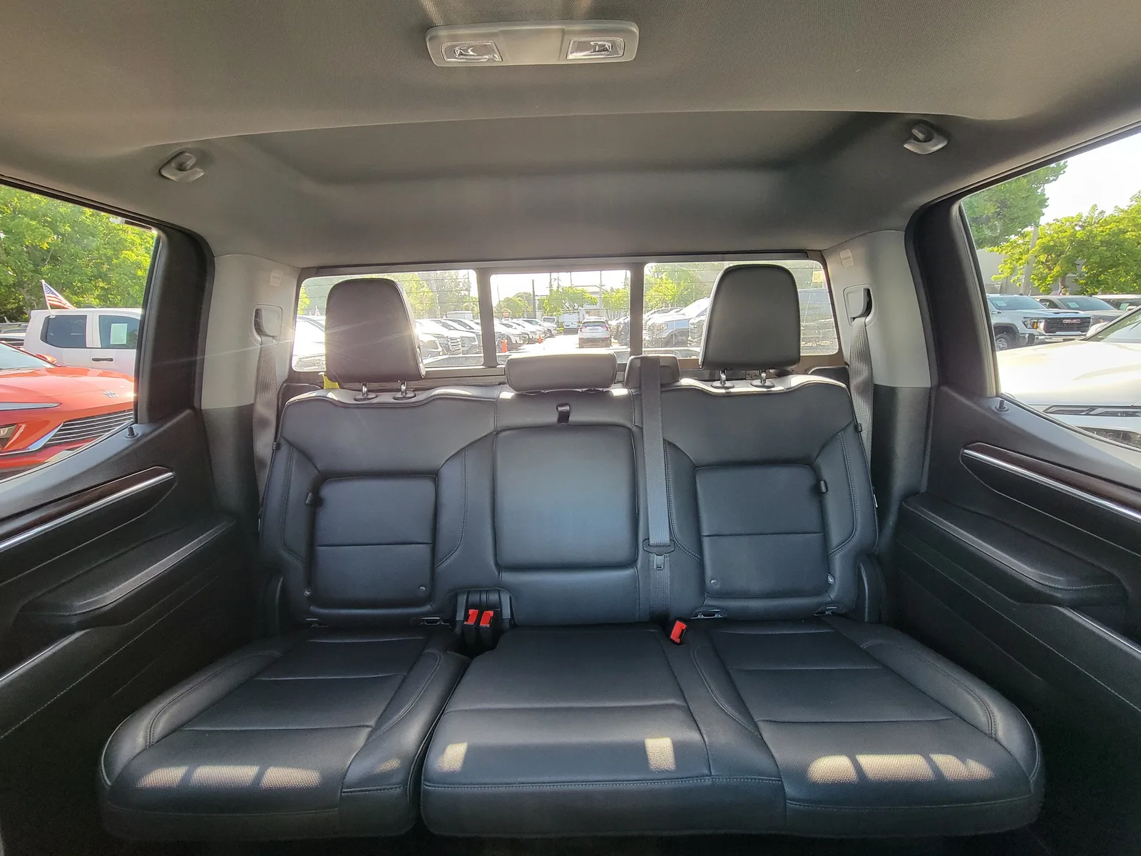 2024 GMC Sierra 1500 SLT photo 17