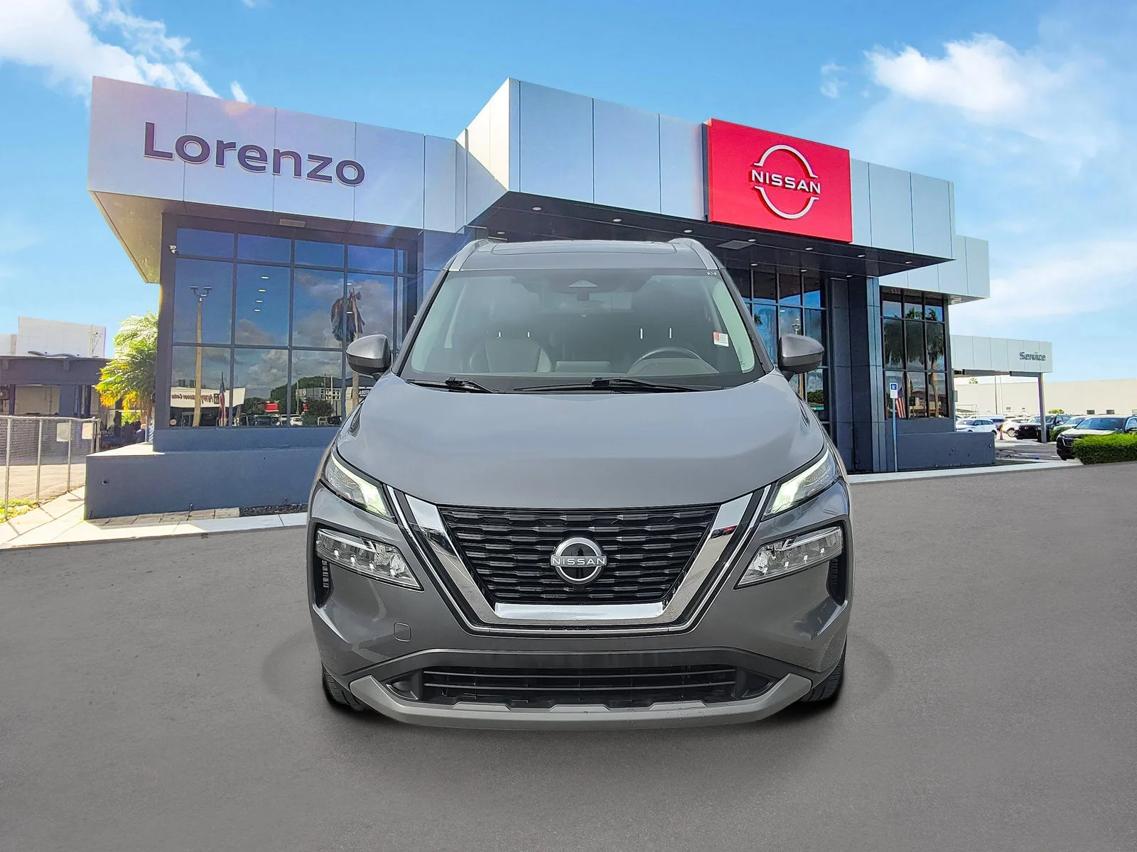 2023 Nissan Rogue SV photo 2