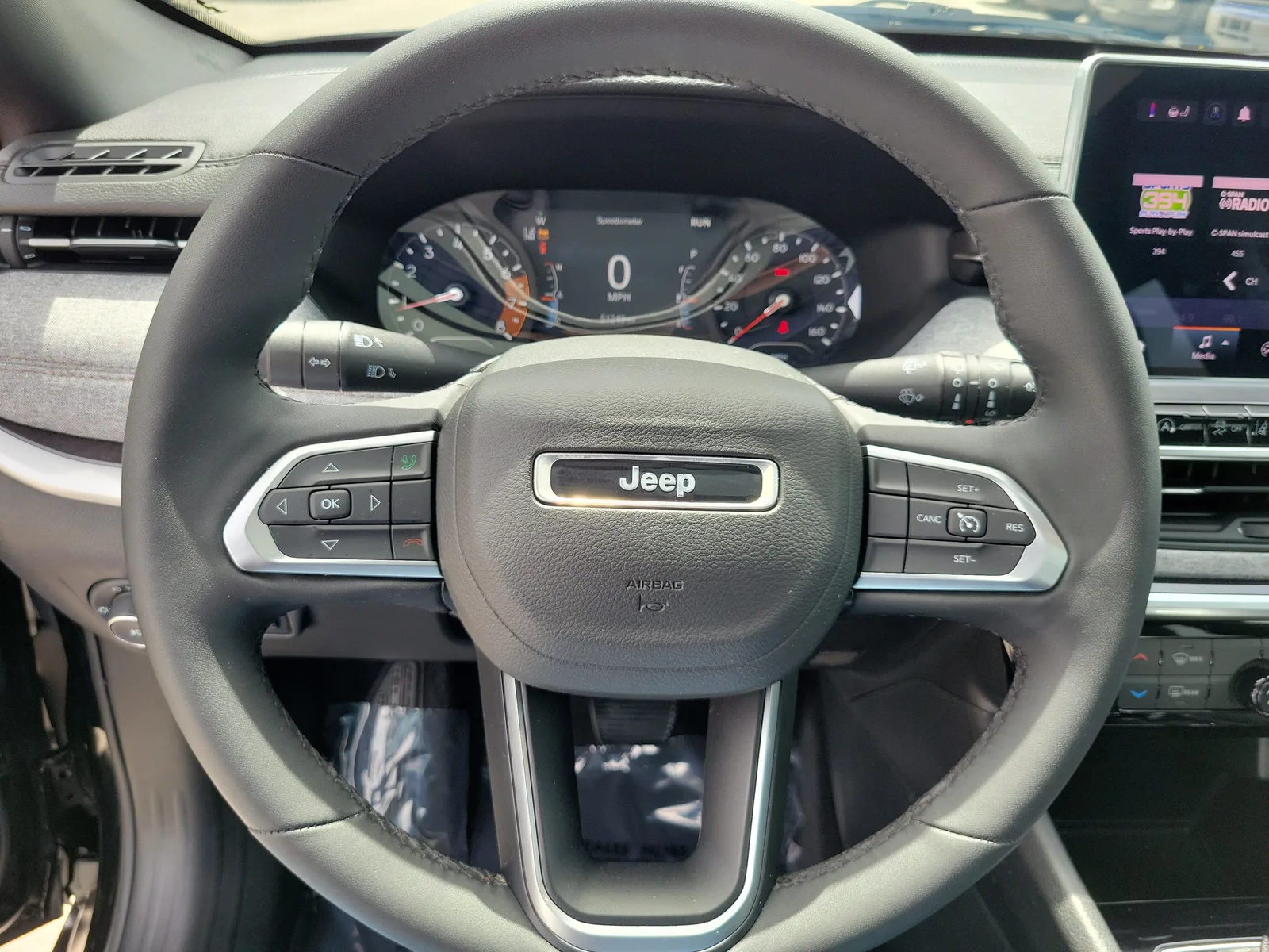 2023 Jeep Compass Latitude Lux 4WD photo 20