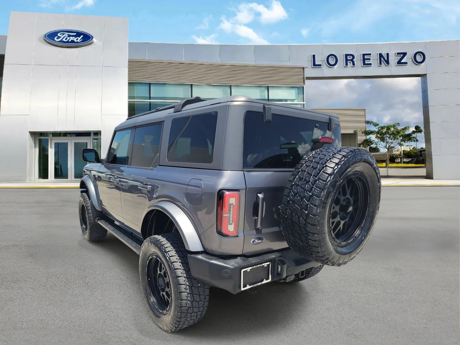 2023 Ford Bronco Outer Banks 4WD photo 7